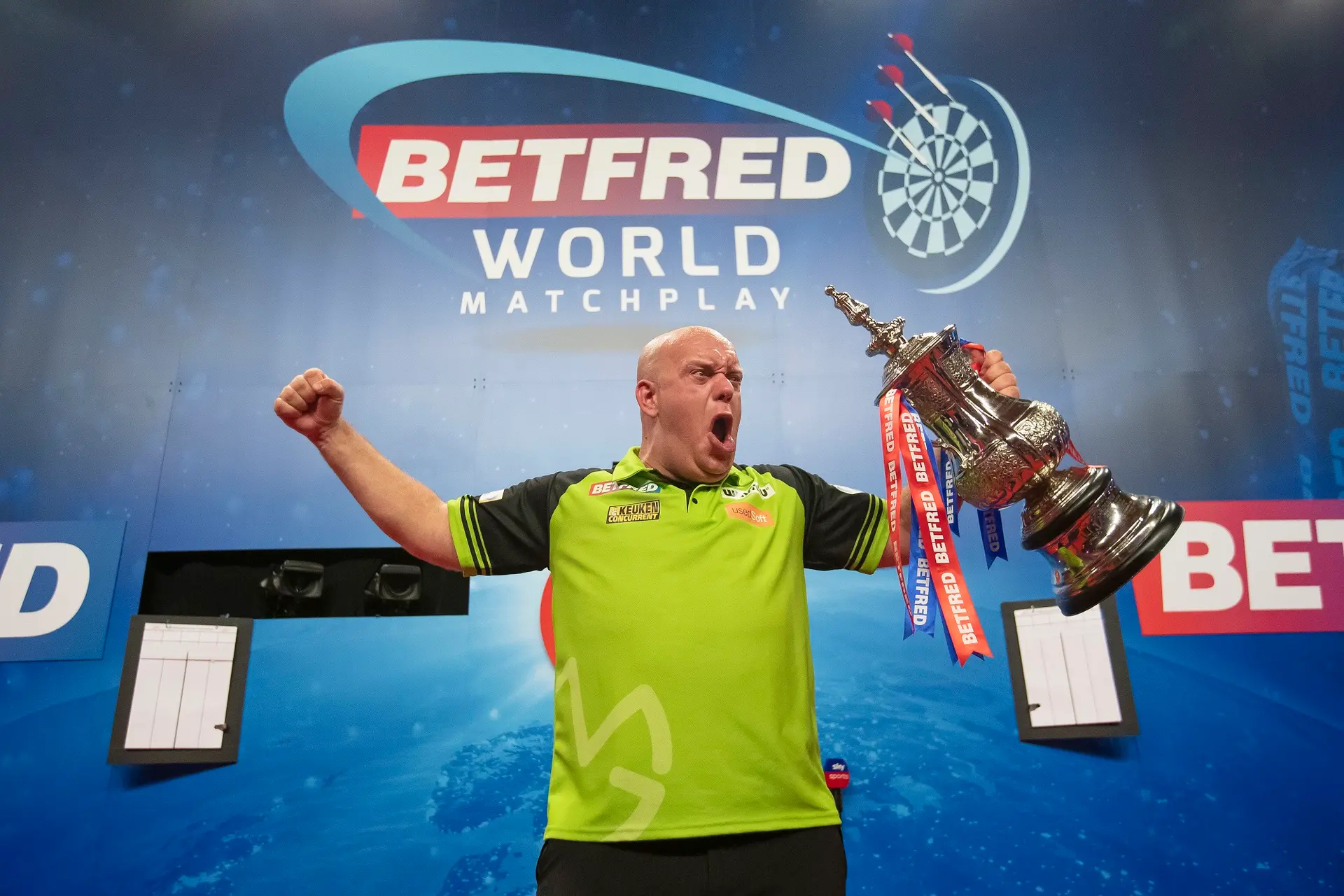 Michael Van Gerwen Trophy7A