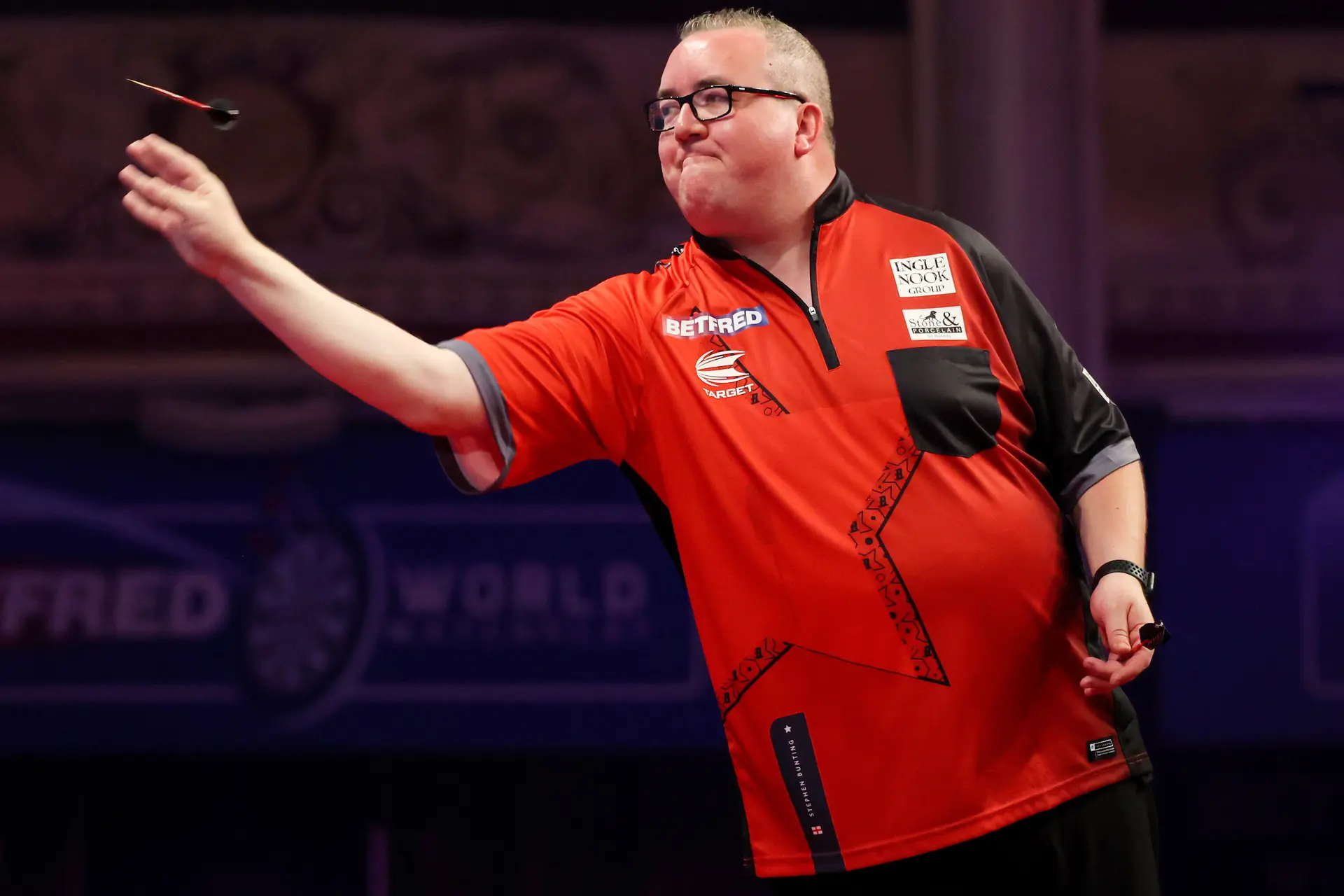 Bunting imponeert in Boedapest, Whitlock dwingt duel met Van Gerwen af