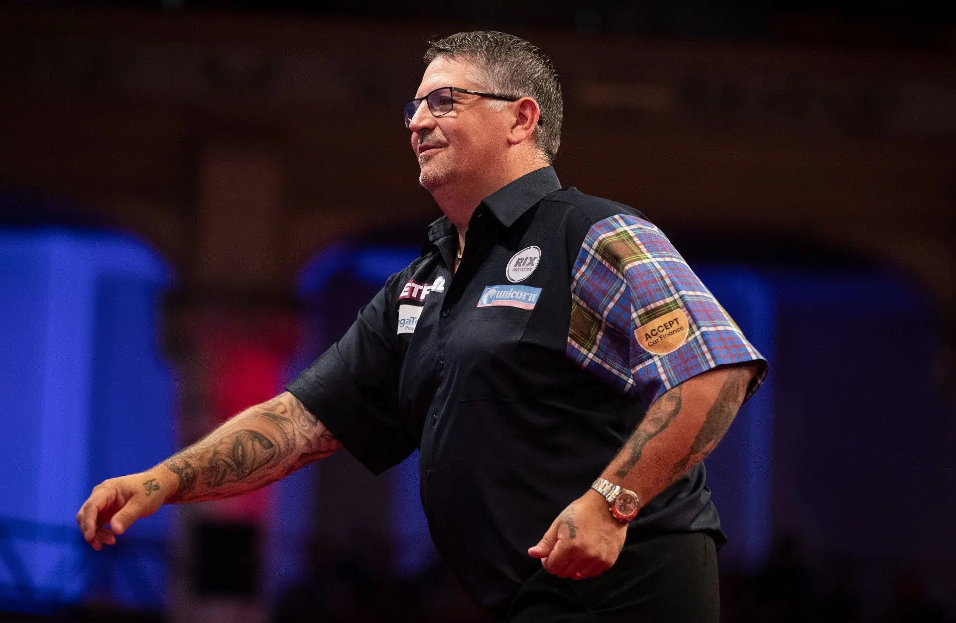 Anderson heeft plezier in darts hervonden: ''Ik ga jullie allemaal hoofdpijn bezorgen''