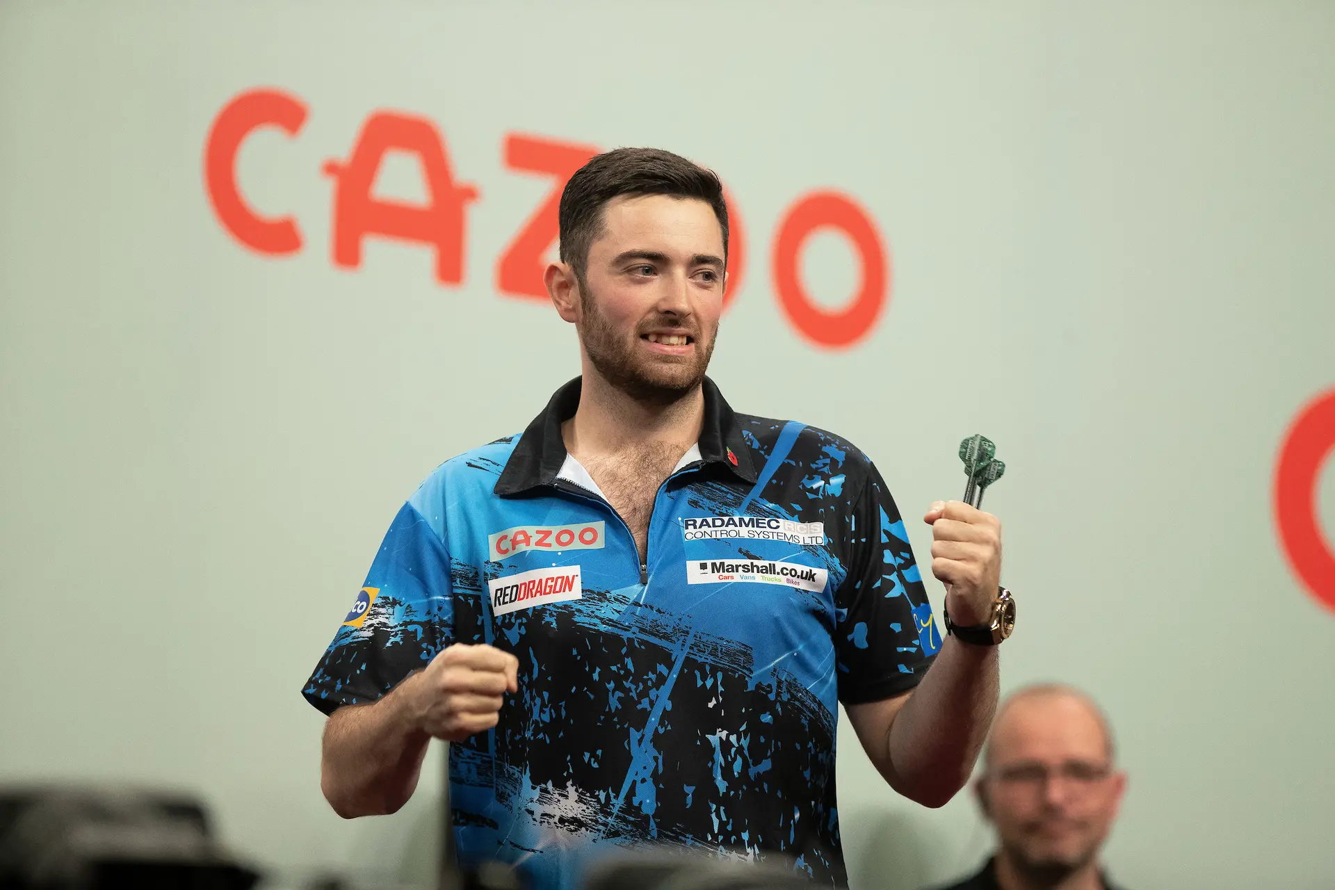 Humphries rekent af met Ross Smith en treft Van Gerwen in kwartfinale