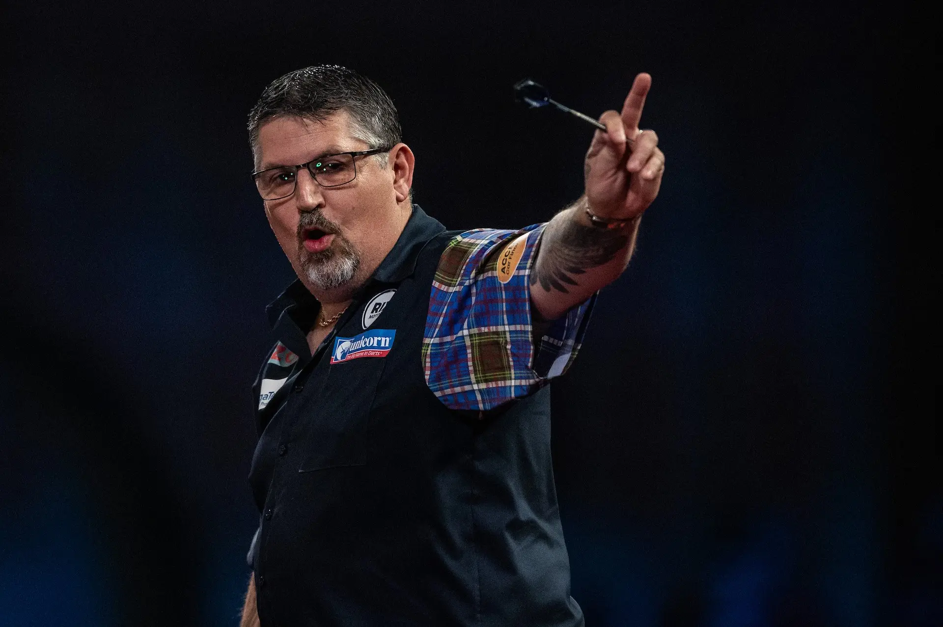 'The Flying Scotsman' vliegt weer eens: Anderson pakt eerste PDC-titel in drie jaar tijd