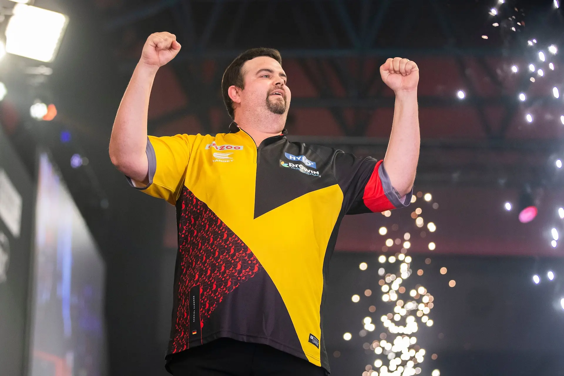 Darts is booming in Duitsland door Clemens: ''Hij verdient een standbeeld''