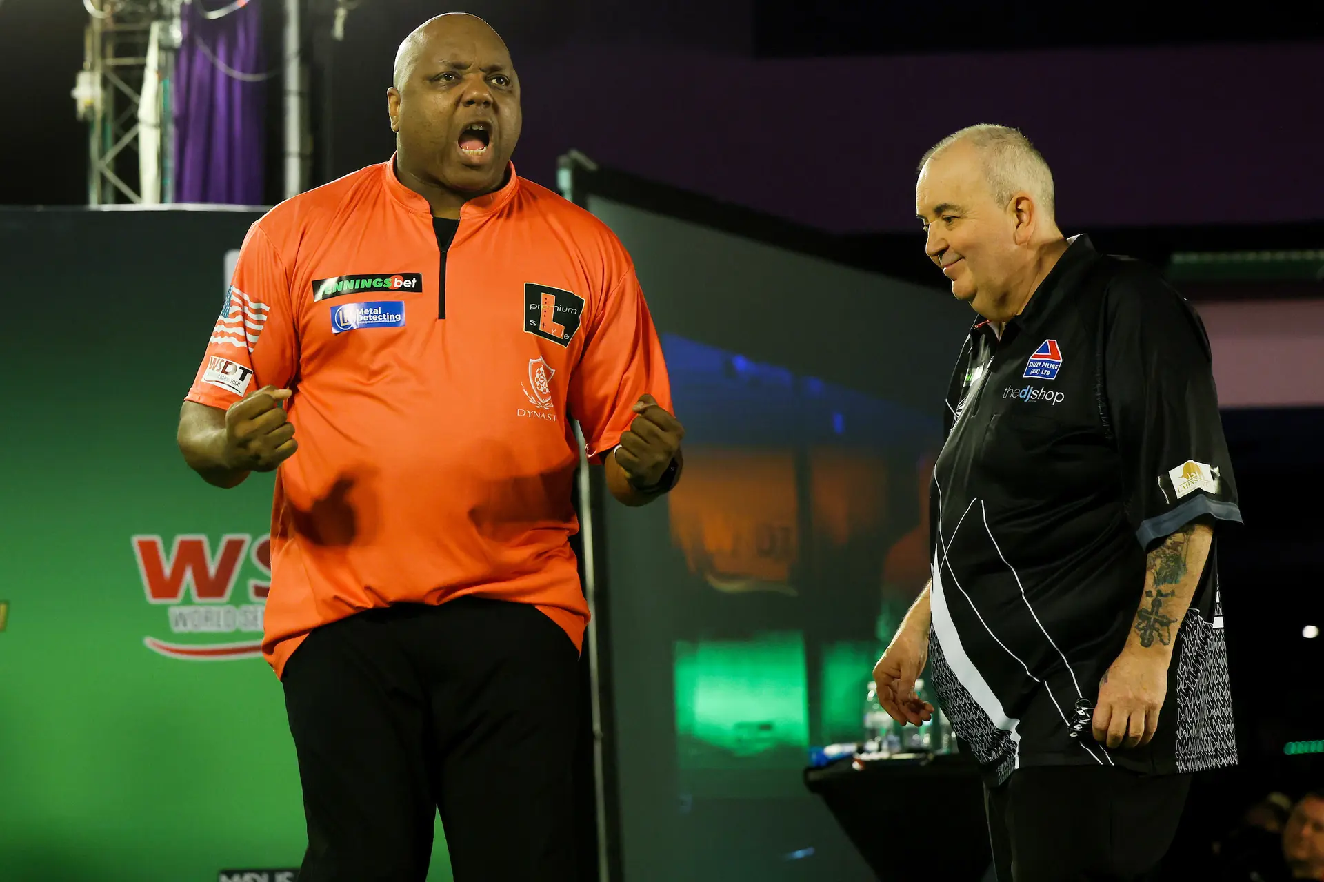 Gates schakelt Taylor uit op Champion of Champions, Adams wel naar laatste vier in Blackpool