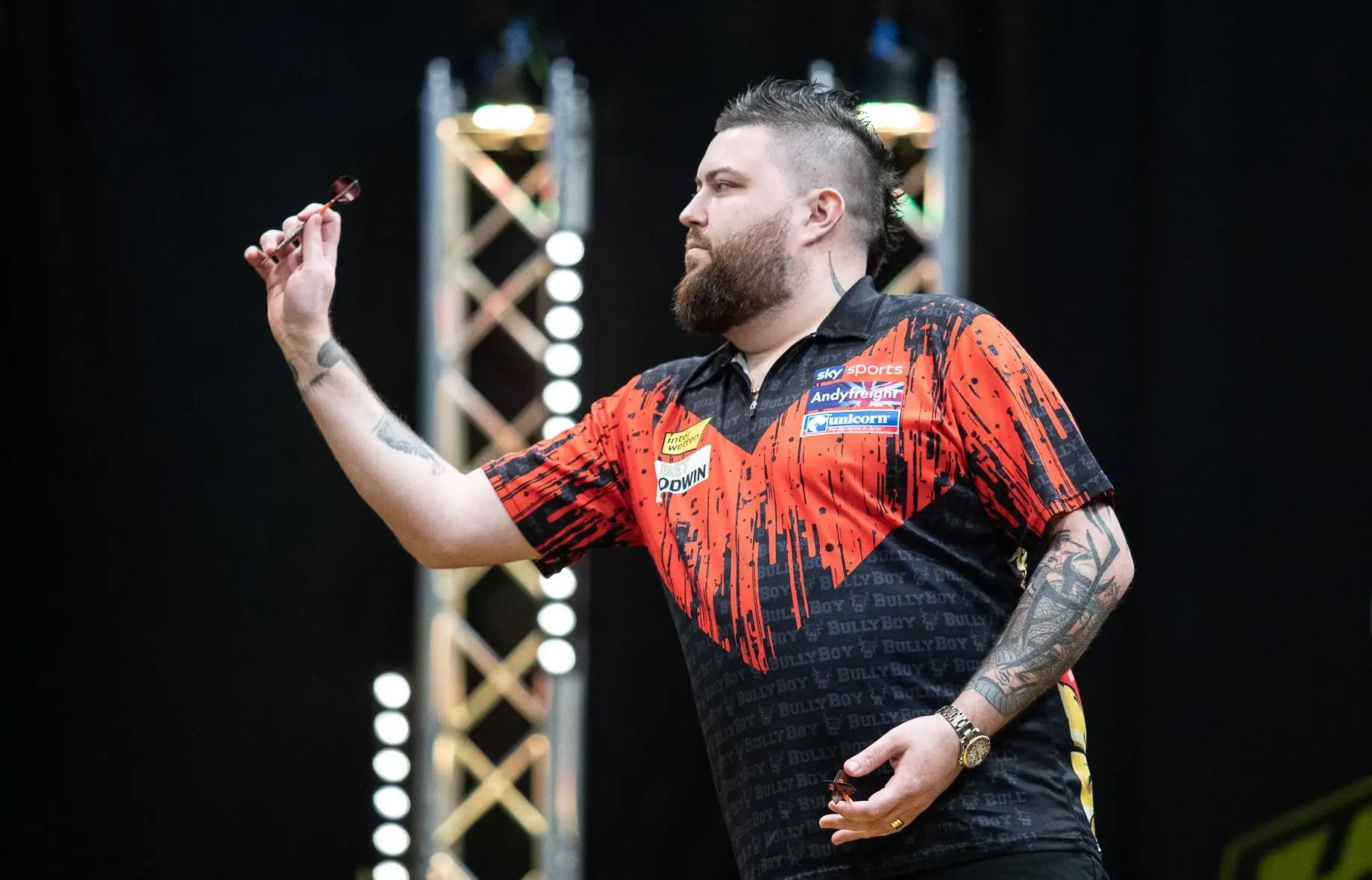 Toernooicenter German Darts Grand Prix 2023: Speelschema, alle uitslagen, tv-gids en verdeling prijzengeld