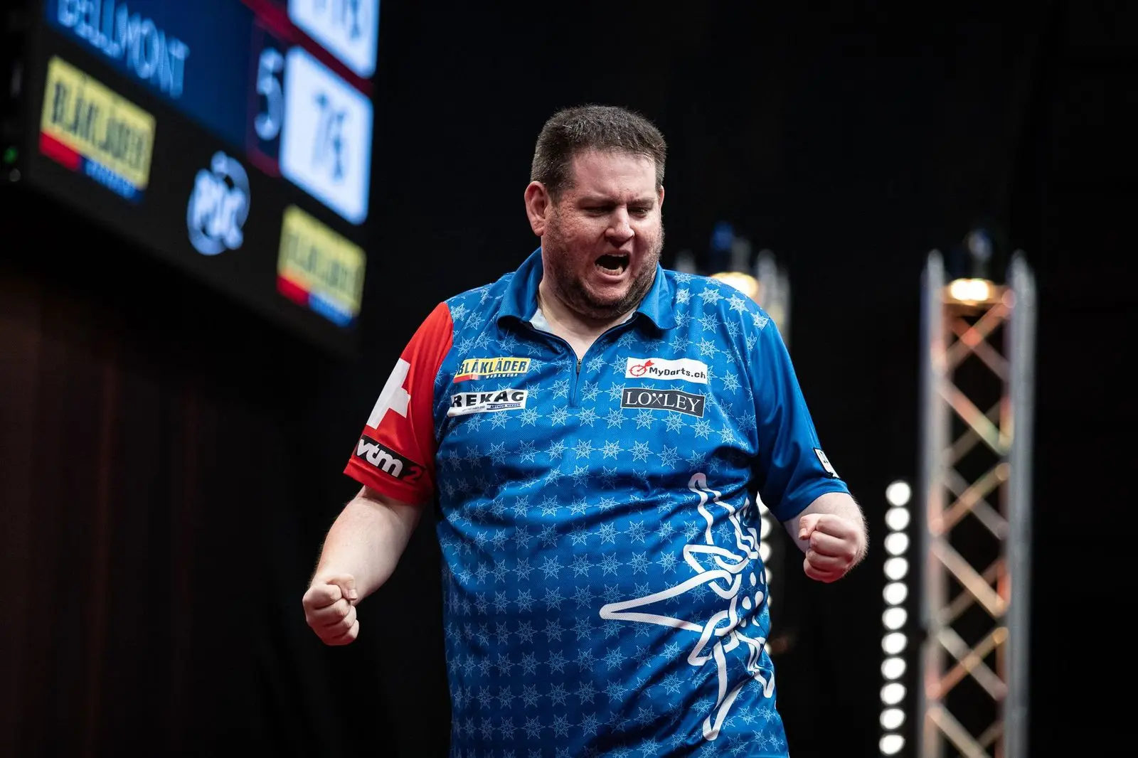 Jimmy van Schie verspeelt riante marge en grijpt naast WK-ticket; Stefan Bellmont eerste Zwitser ooit op WK Darts