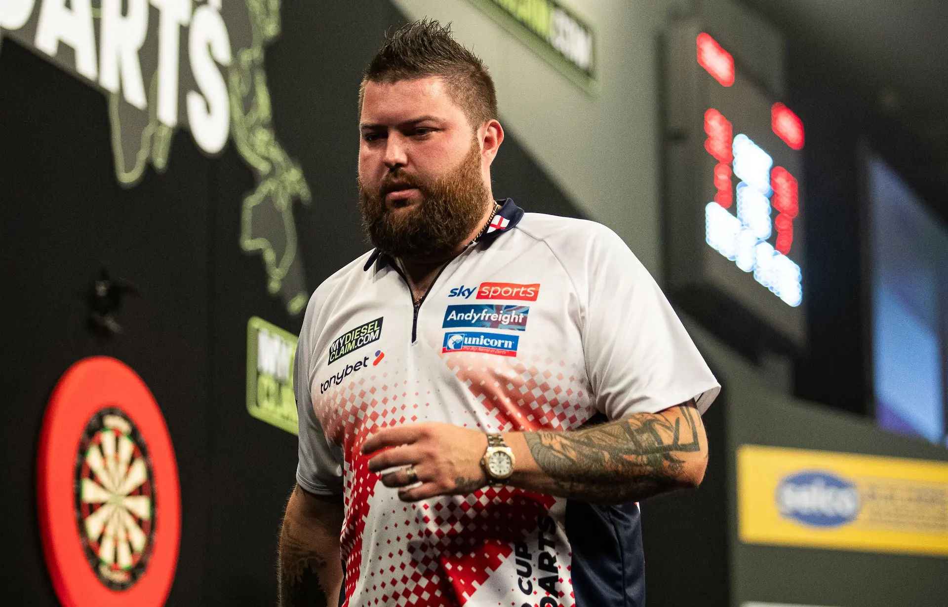 Twijfel over teamgeest tussen Smith en Cross op World Cup of Darts: ''Spelers als Aspinall of Humphries passen beter bij Smith''