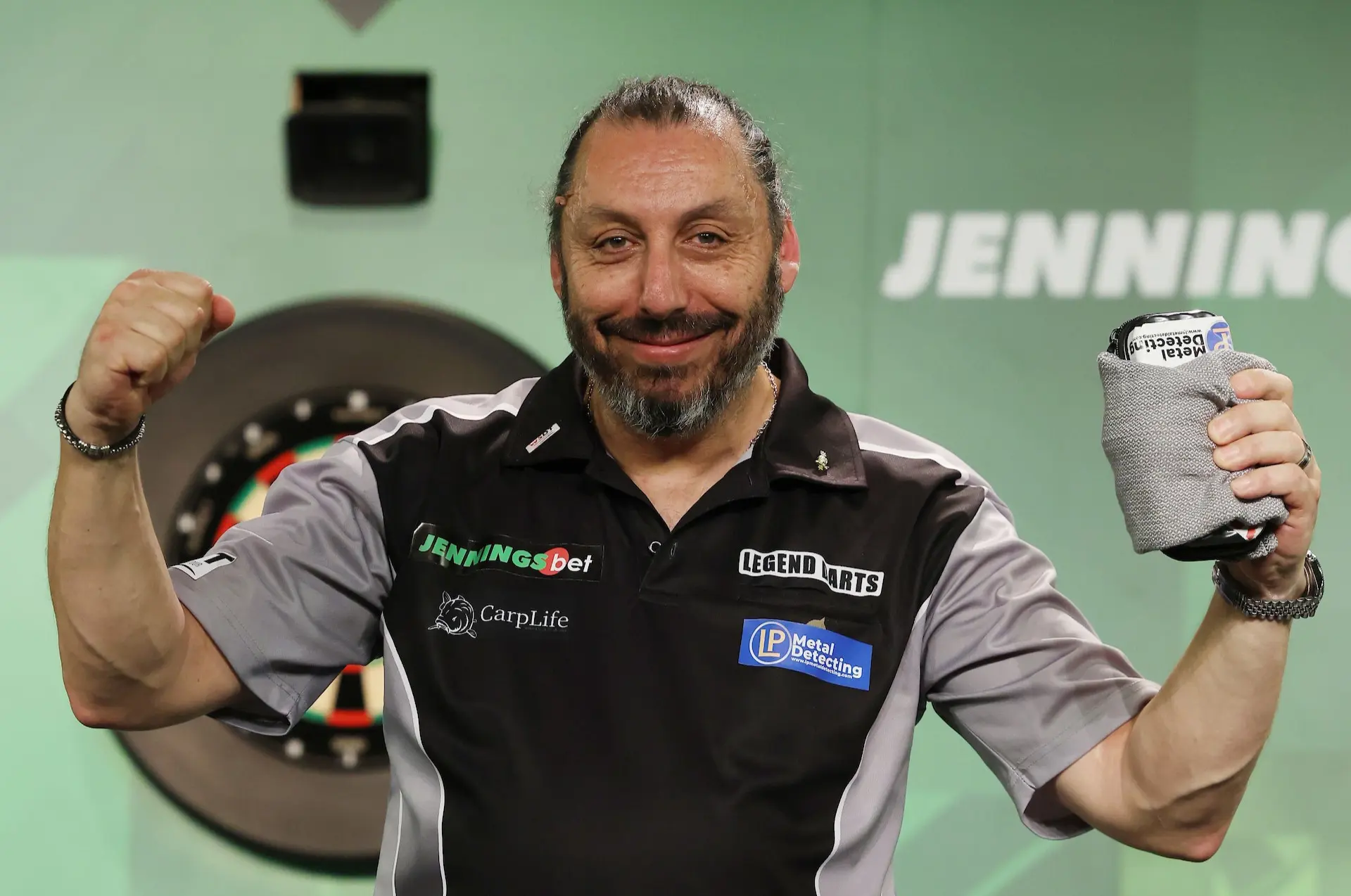 Niet Steve Beaton, maar wel Richie Howson pakt eindzege in 'Legends Week' van de MODUS Super Series