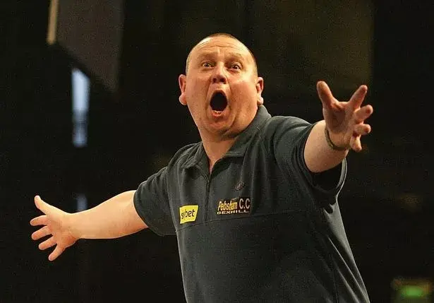 VERGETEN DARTERS: Shayne Burgess: drievoudig major-finalist die telkens op Taylor stuitte