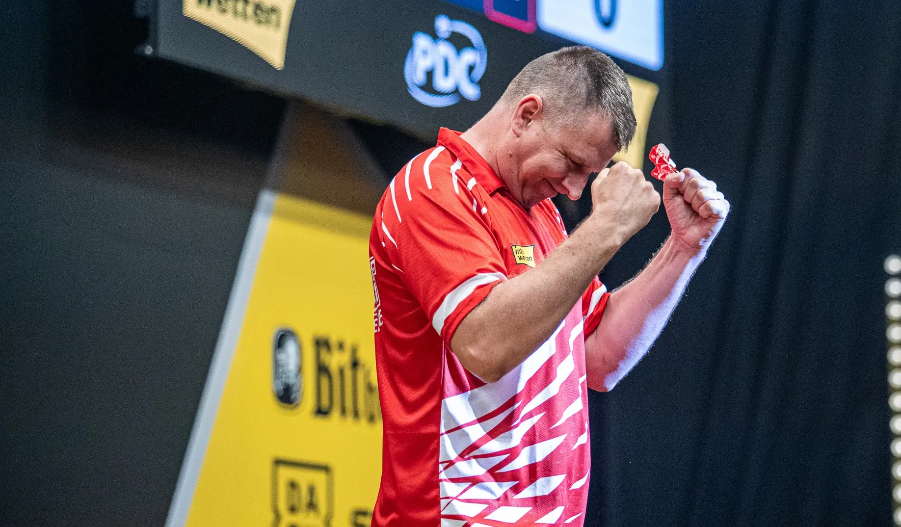 Ratajski pakt titel op German Darts Open en wint voor tweede keer Euro Tour-titel