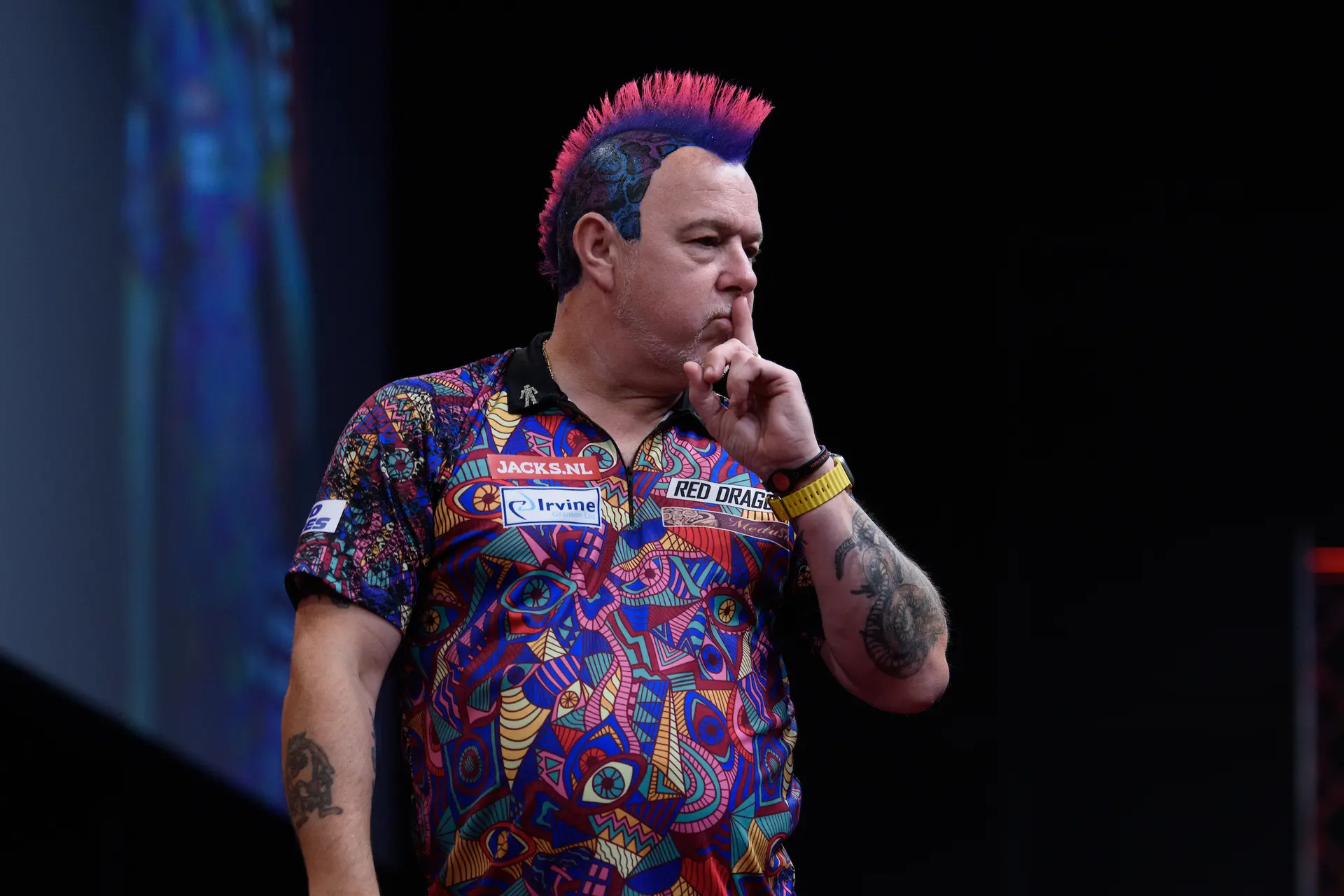 Peter Wright met sensationele comeback langs Gabriel Clemens; Gerwyn Price ook naar de laatste zestien op EK Darts