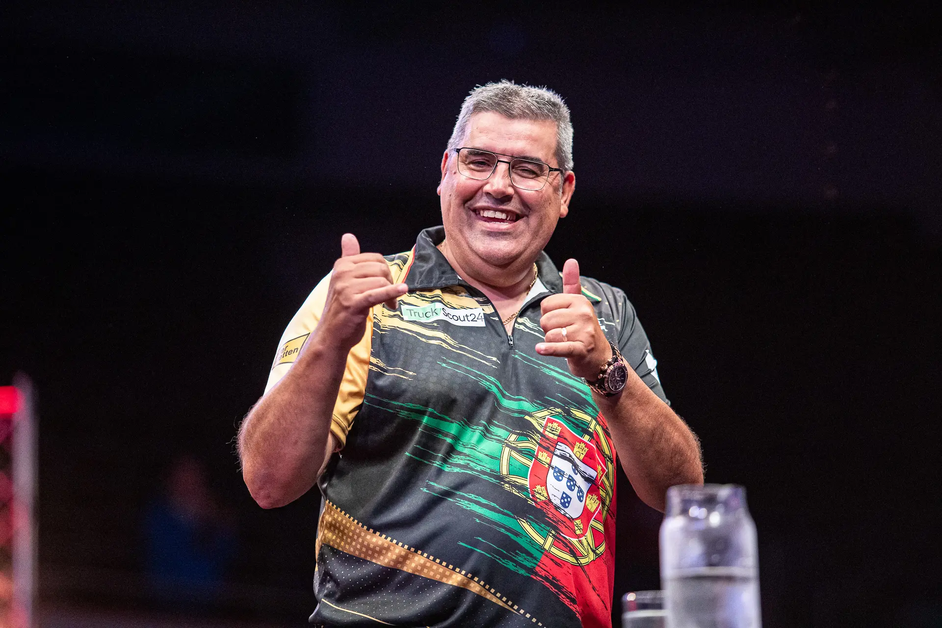 LIVE PDC European & UK Q-School Finalefase Dag 2: Van Schie, De Sousa, Beaton, Sherrock en Krcmar vervolgen jacht op felbegeerde Tour Card