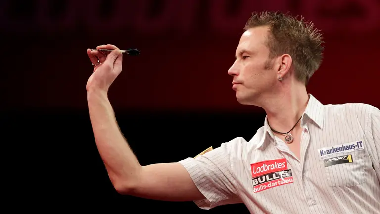 Voormalig WK-deelnemer Andree Welge dwingt kwalificatie af voor PDC Europe Super League