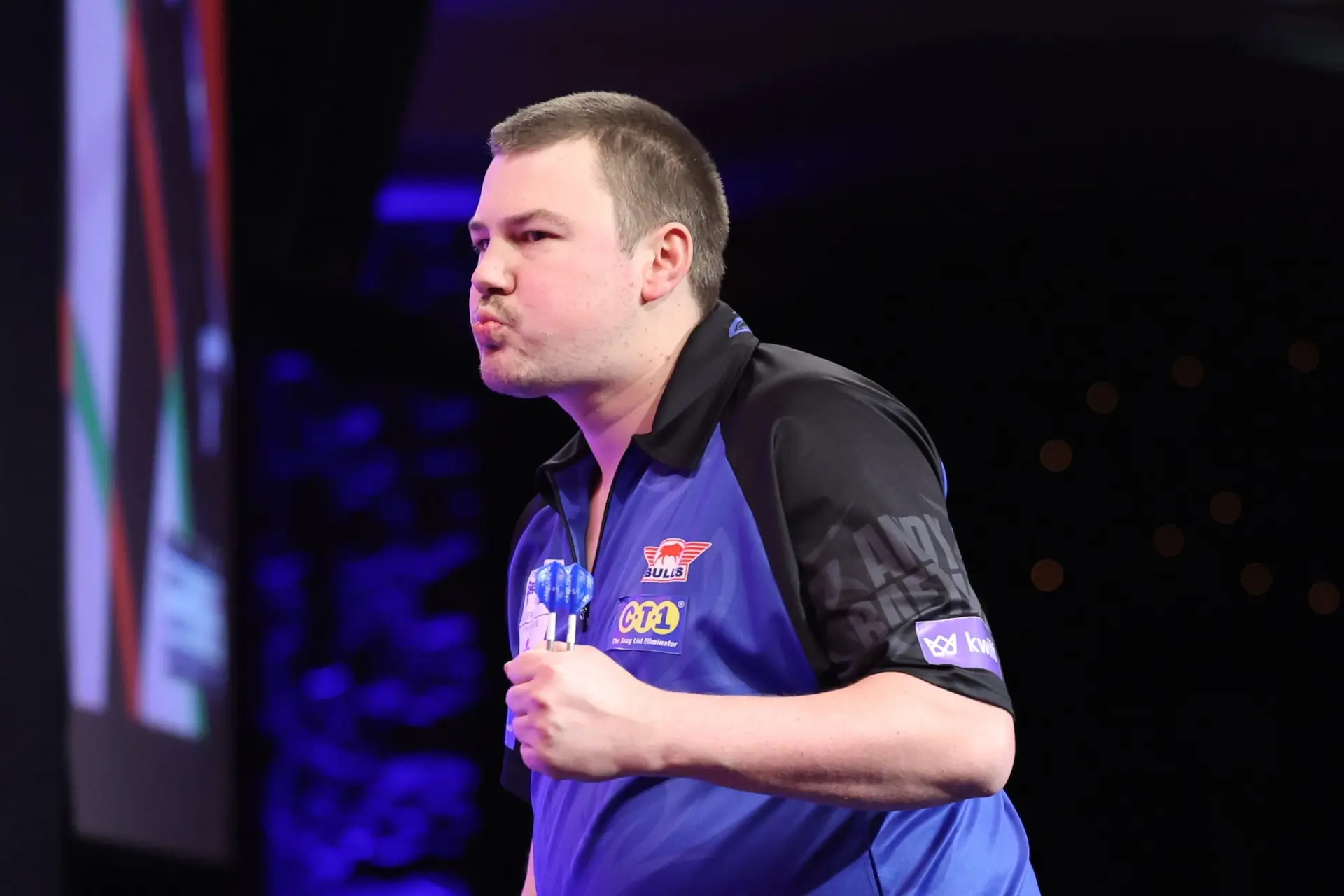 Andy Baetens pakt als eerste Belg ooit wereldtitel op Lakeside