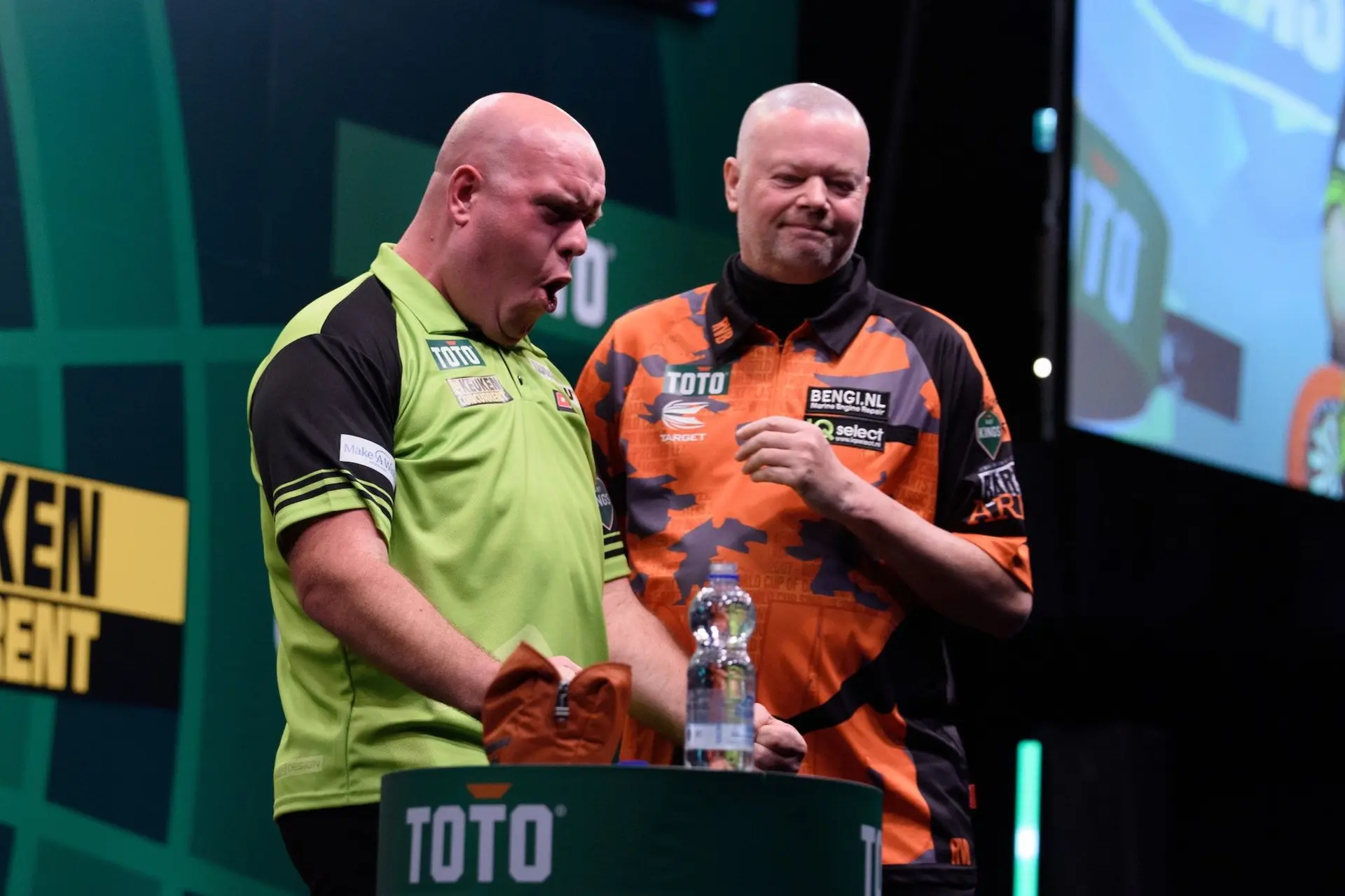Speelschema maandagavond op World Matchplay 2025: Van Gerwen en Van Barneveld tegenover elkaar in Nederlandse clash