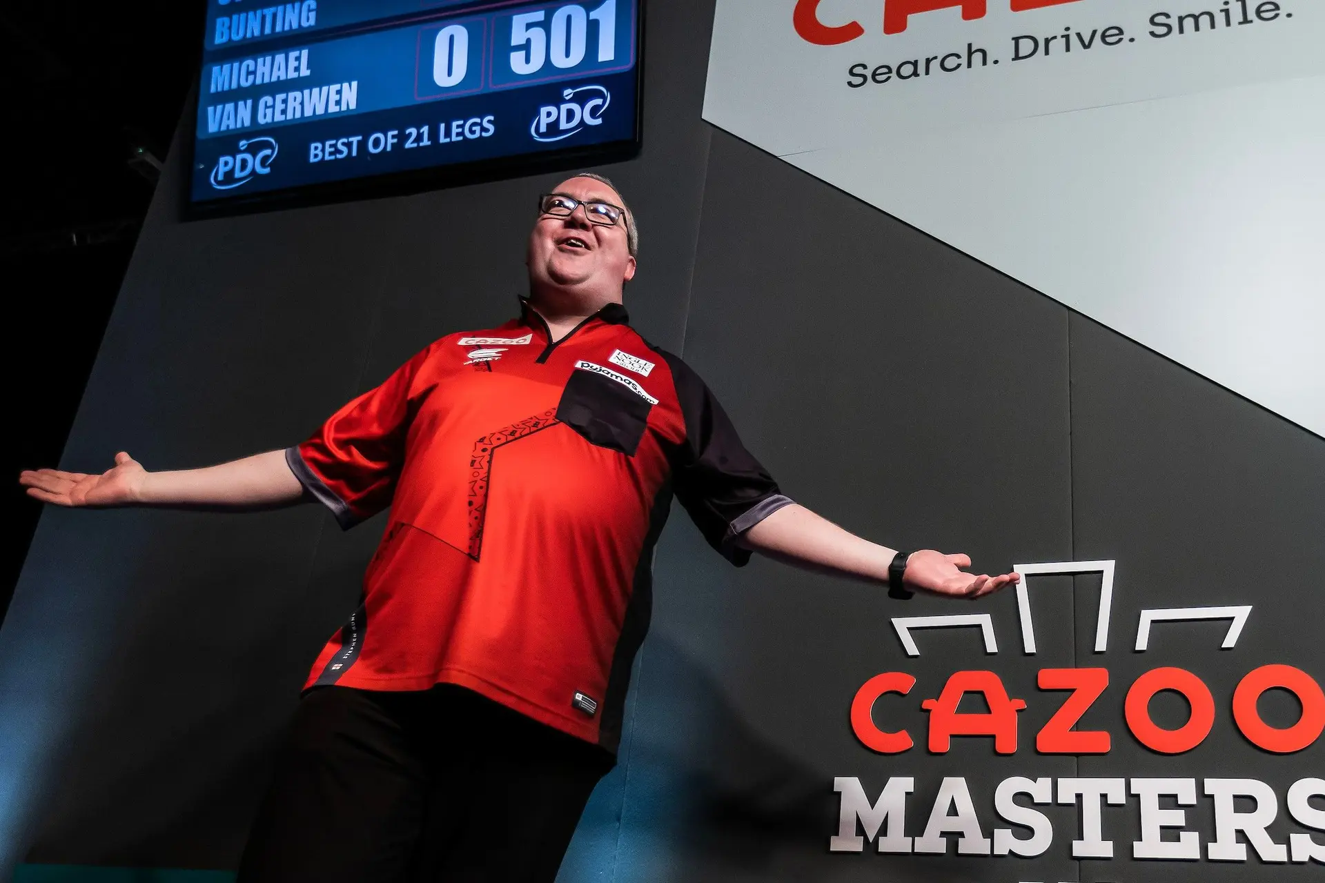 Bunting verslaat van Gerwen in geweldige 11-7 overwinning op de Masters 2024