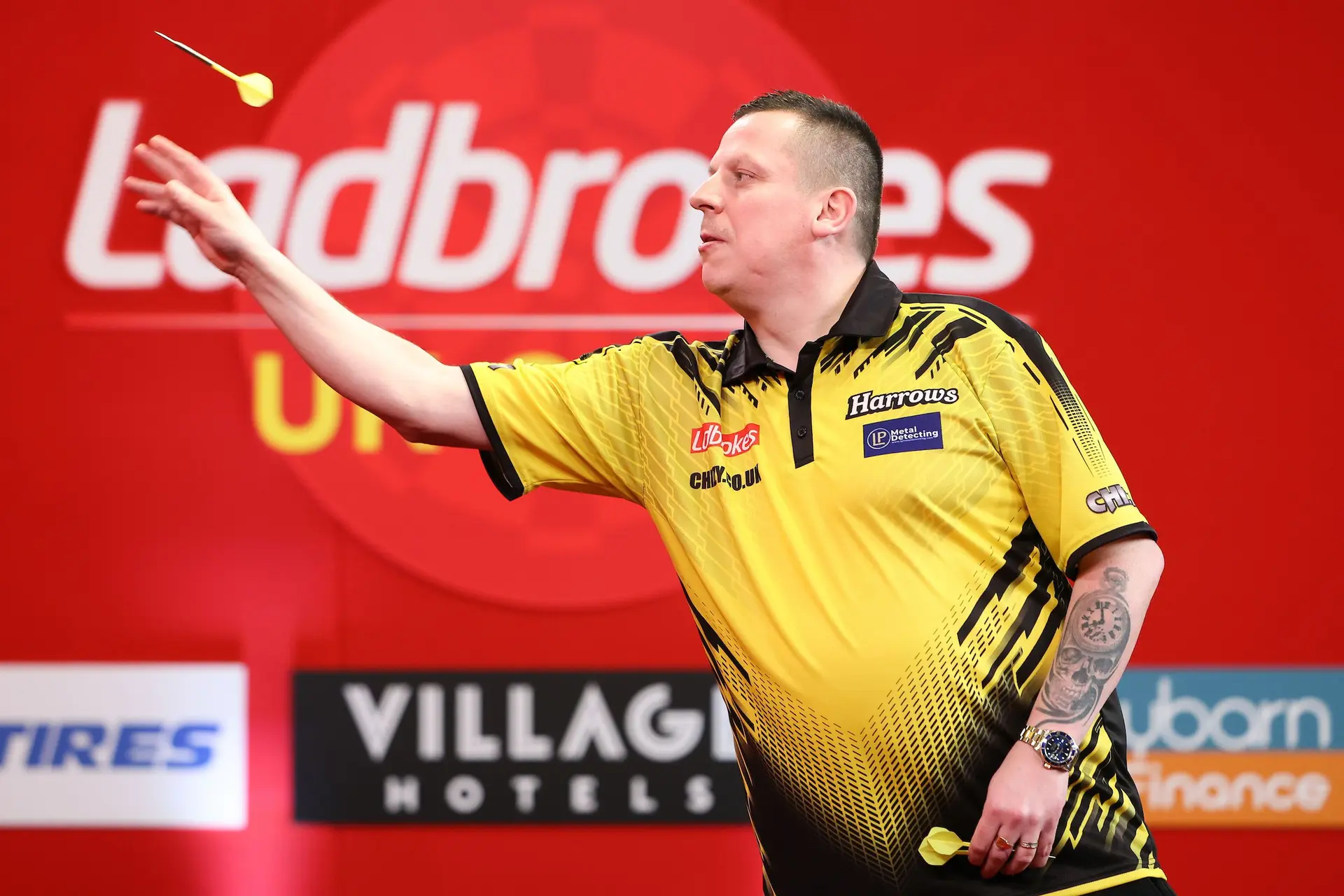 Dave Chisnall noteert hoogste gemiddelde tijdens Players Championship 6; (Noord)-Ieren ook op dreef in Hildesheim