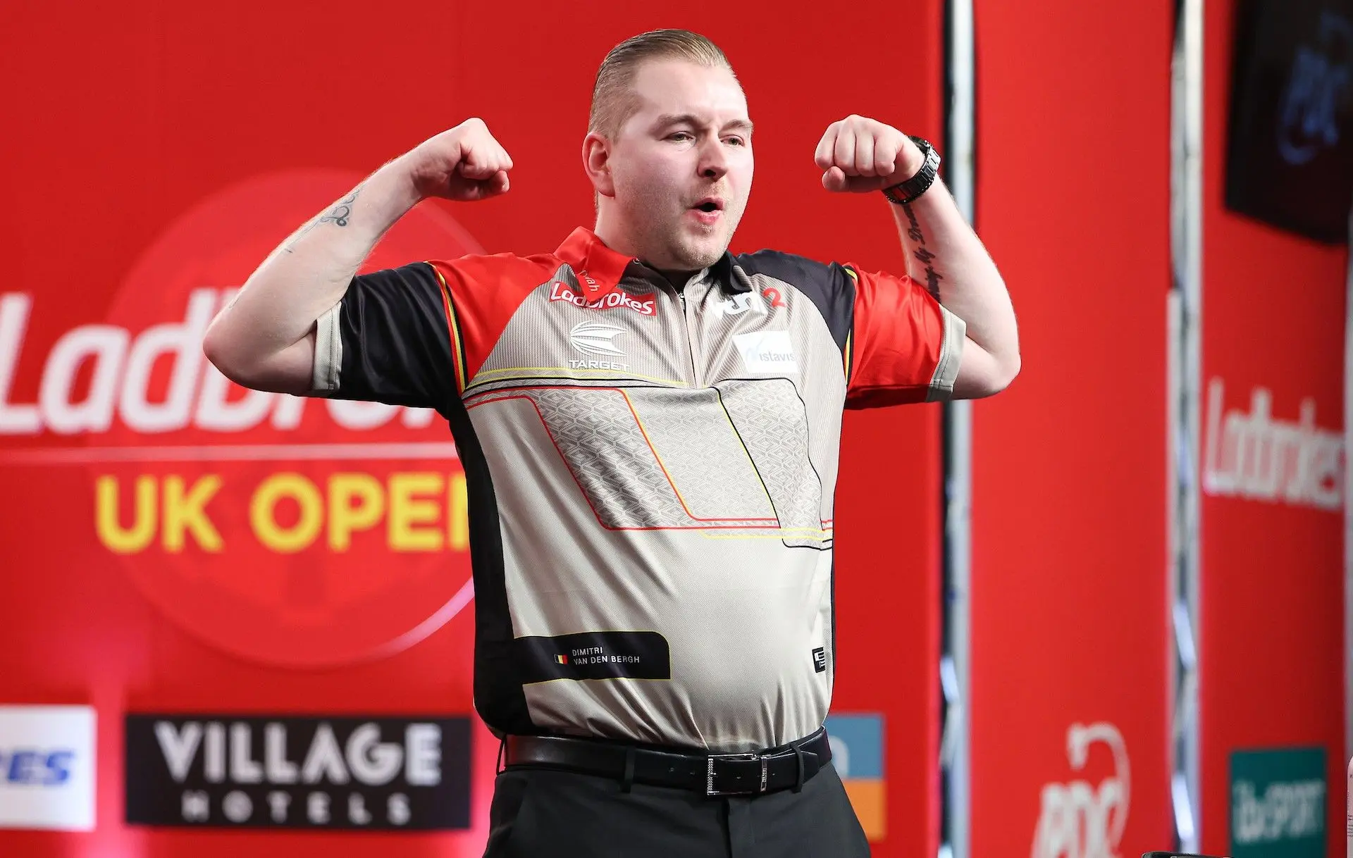 "Hou er niet van hoe deze finale werd gespeeld" - Chris Mason kritisch over gedrag van Dimitri Van den Bergh