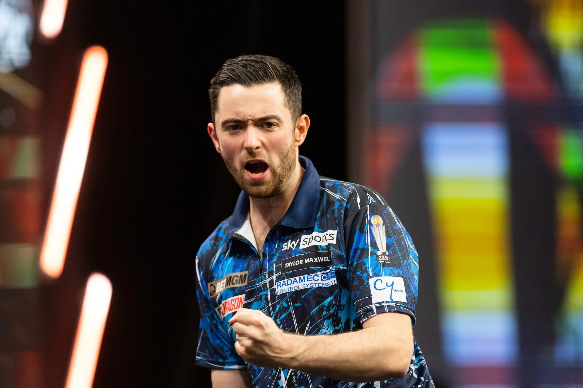 "Er is helemaal geen vete ontstaan tussen ons" - Luke Humphries kan het ook na UK Open-finale nog steeds goed vinden met Dimitri Van den Bergh