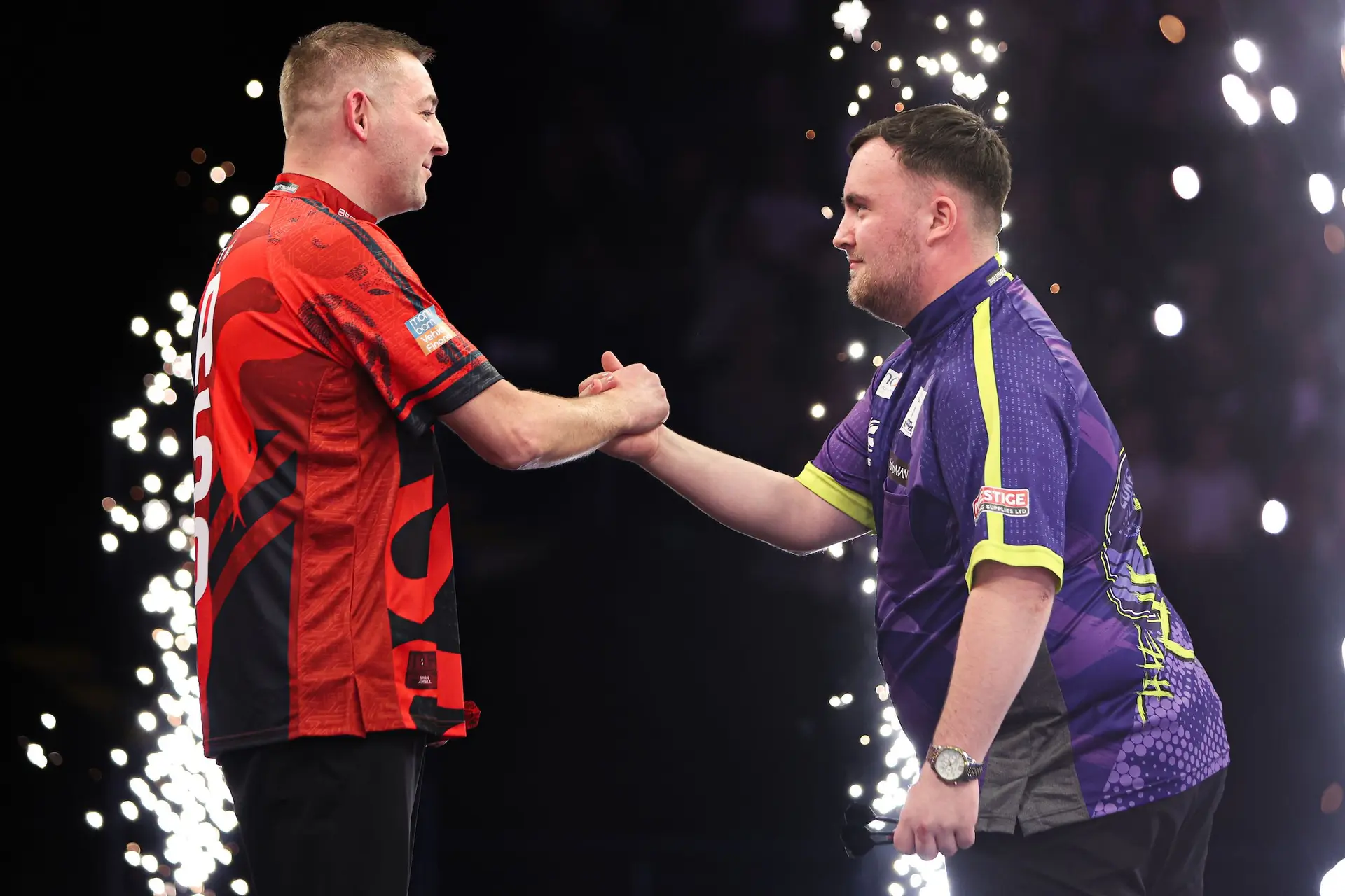 Nathan Aspinall vertelt op welk moment hij het talent van Luke Littler zag: "Dat was het eerste moment dat ik dacht: 'Hij is speciaal'"