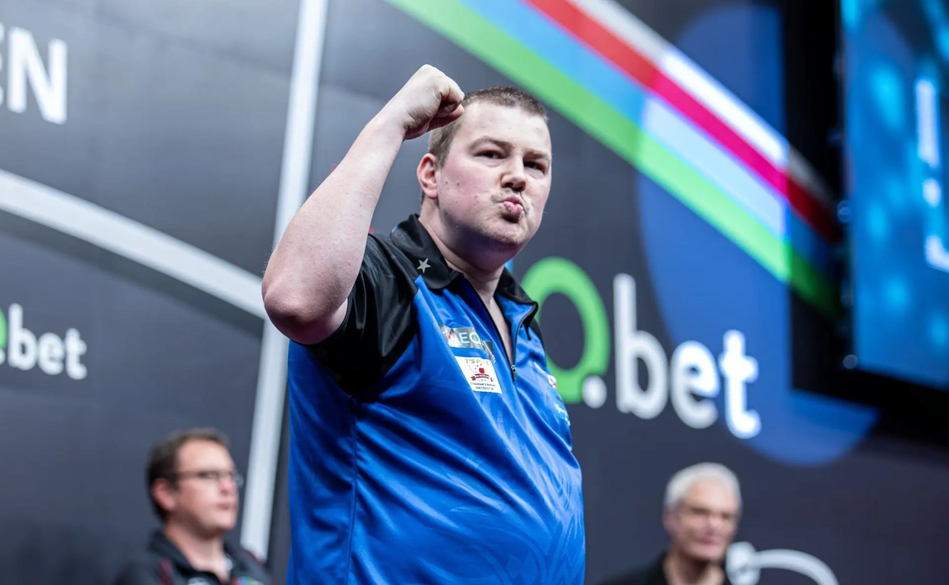 Andy Baetens schakelt titelverdediger Cross uit op Baltic Sea Darts Open, Van Duijvenbode en Wattimena onderuit in Kiel