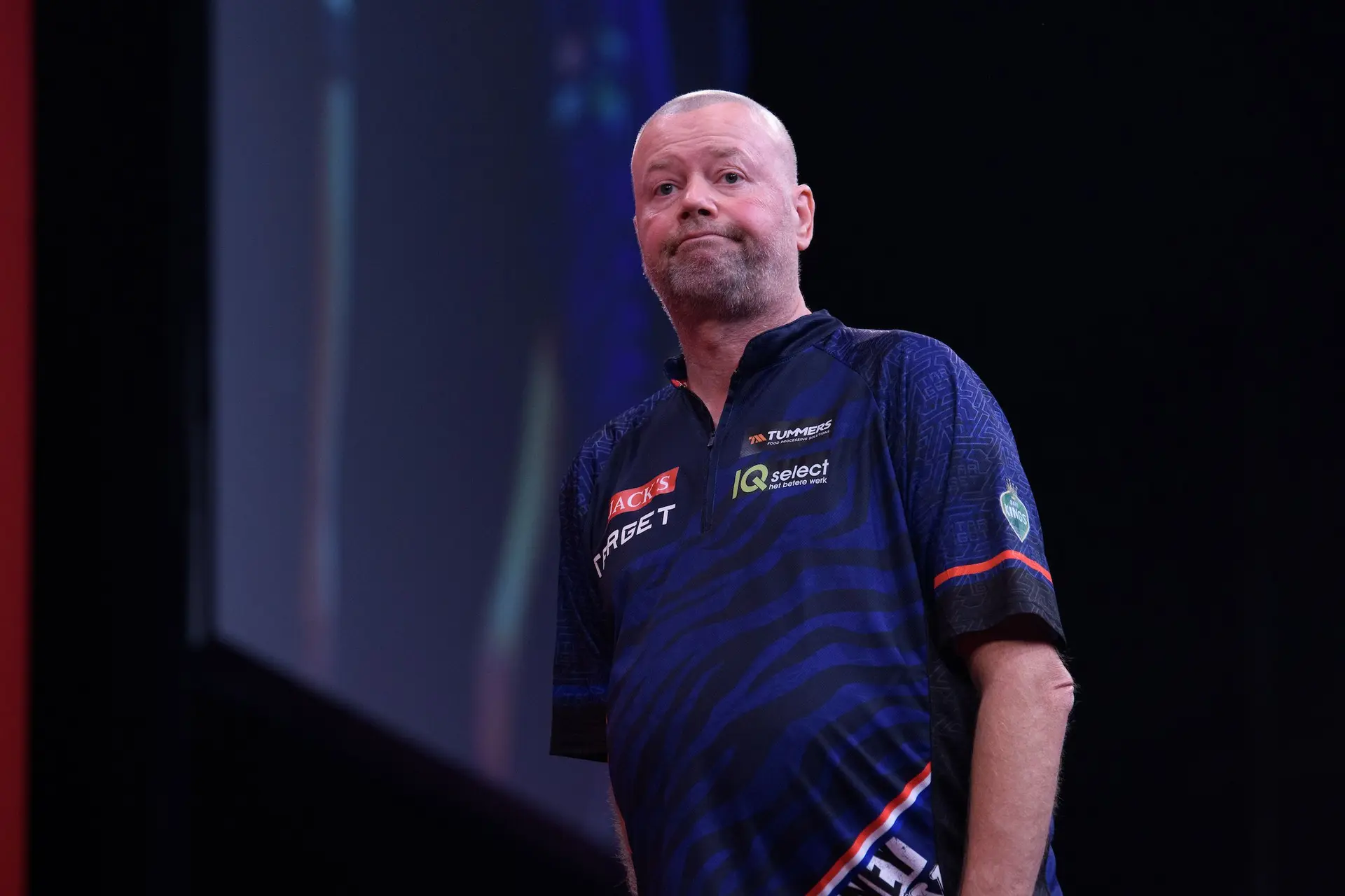 Matige Raymond van Barneveld bijt zich stuk op Ricardo Pietreczko en moet World Grand Prix na eerste ronde al verlaten