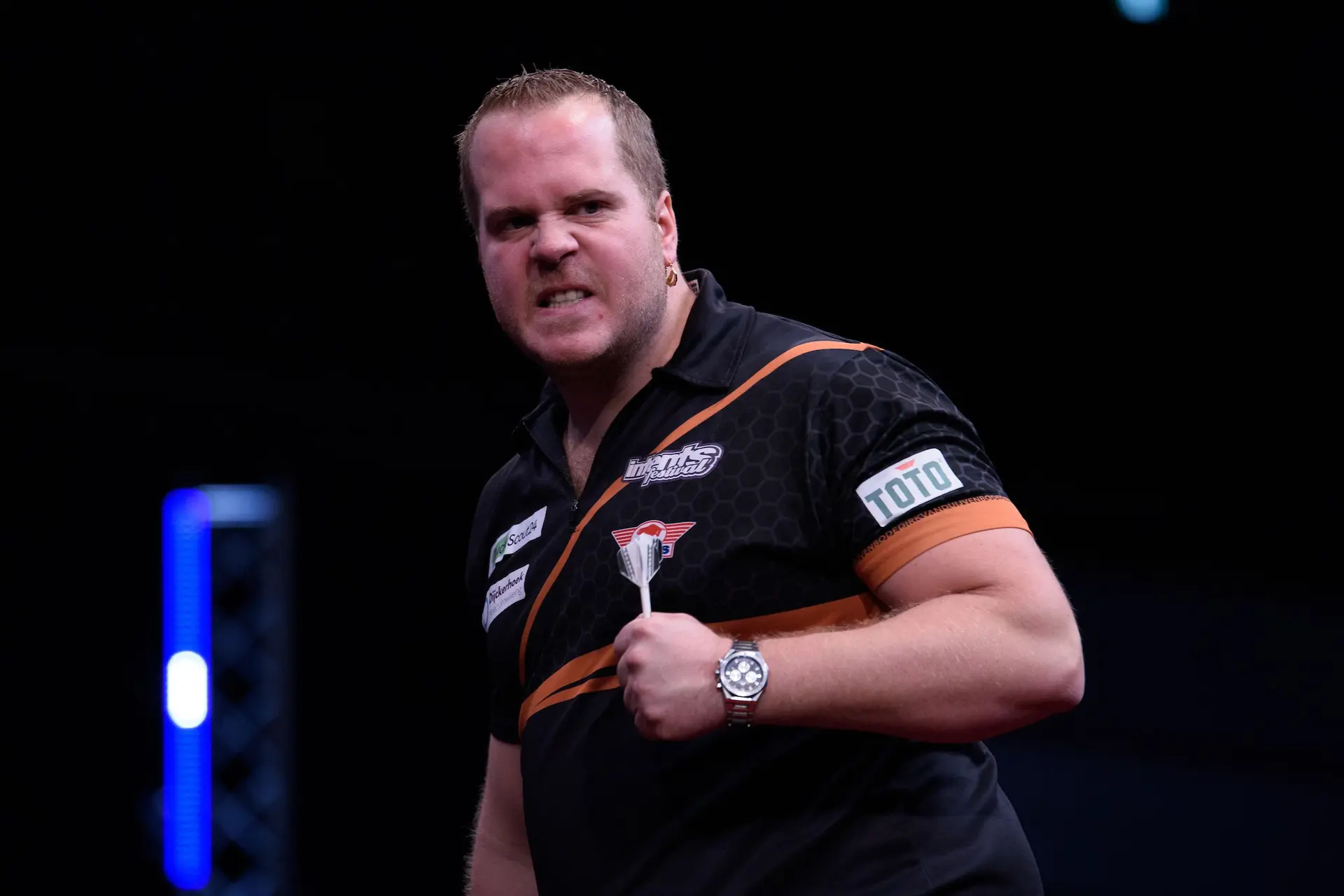 Van Barneveld, Van Veen, Van Duijvenbode en Noppert zorgen voor perfecte Nederlandse avond op German Darts Grand Prix