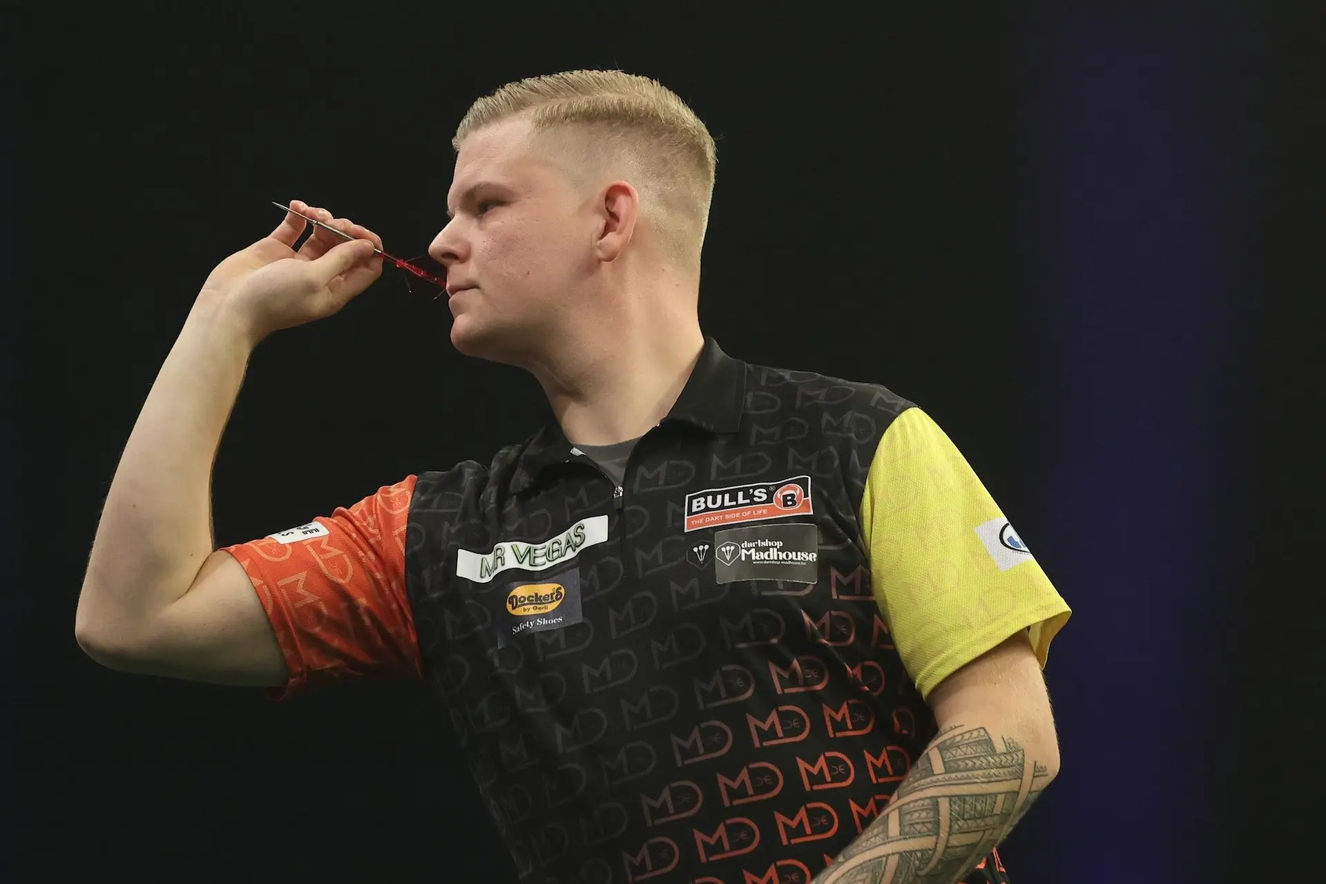 “Ik hoop dat iemand je vermoordt” - Mike De Decker deelt schokkende haatberichten na nederlaag op Players Championship 19