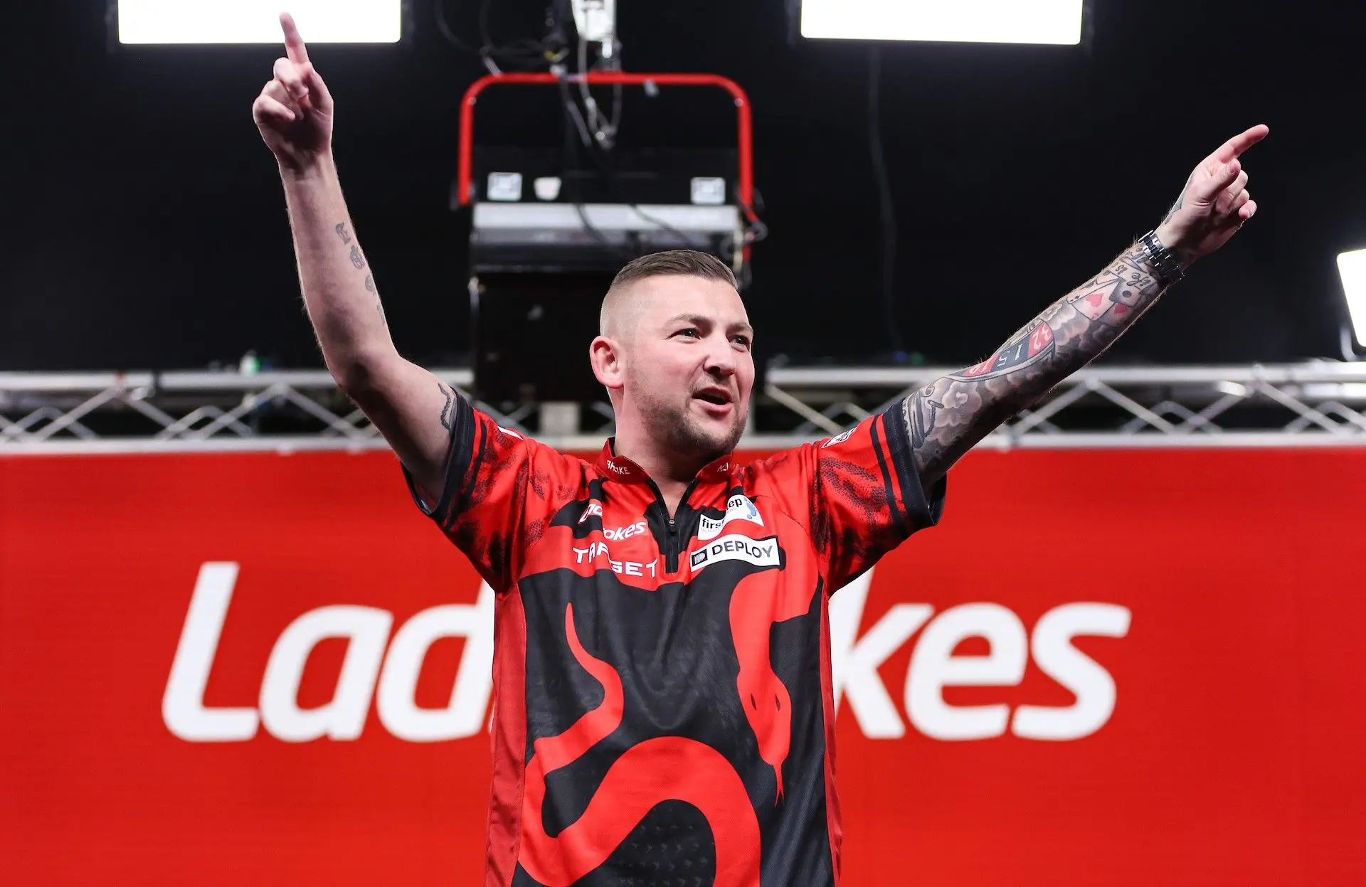 "Selecteer alleen spelers voor de Premier League Darts die het ook echt willen" - Nathan Aspinall doet oproep aan de PDC