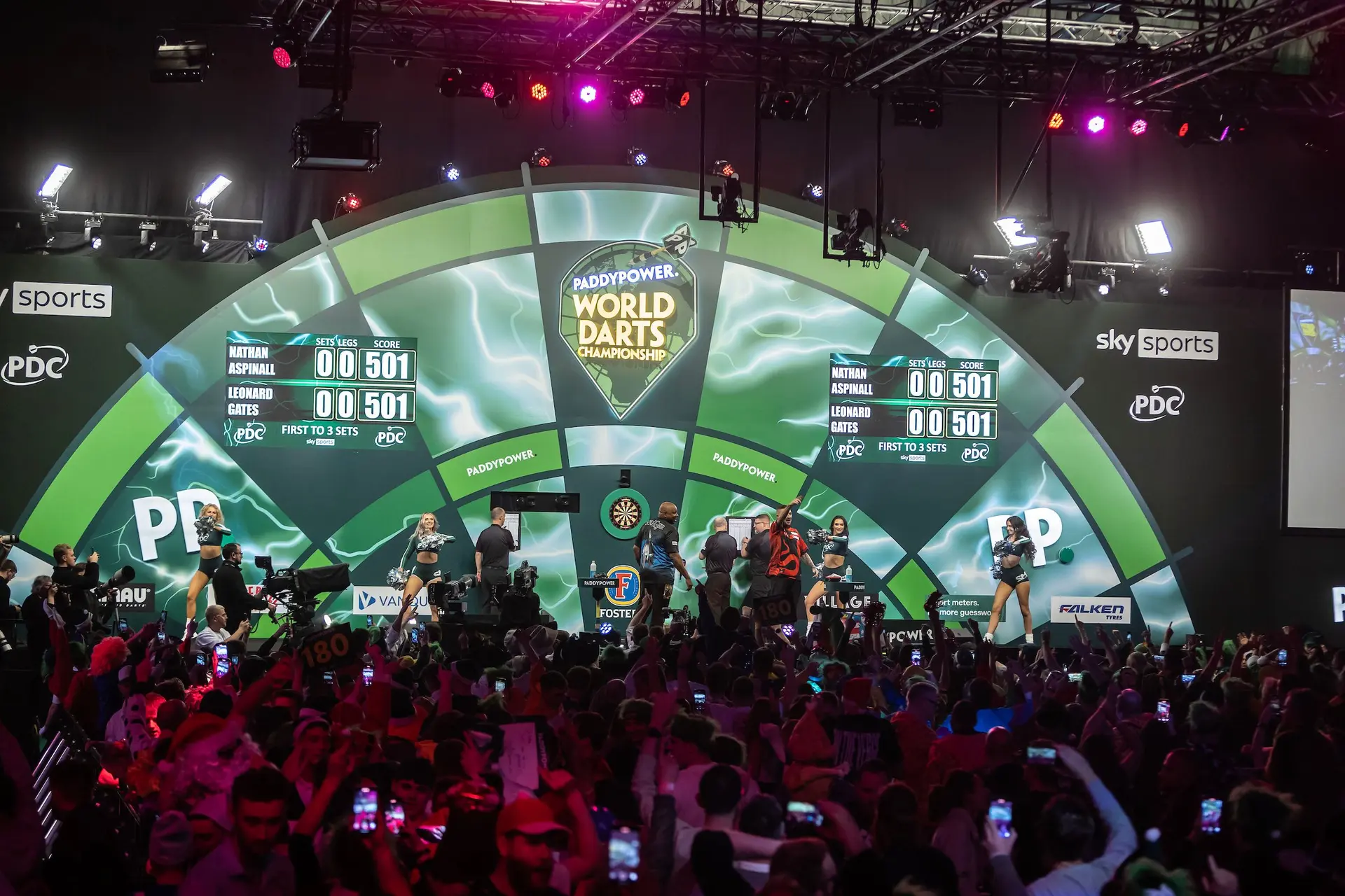 "PDC krijgt veel kritiek, maar dit is een absolute voltreffer" - Darts-analist lovend over format van komend WK Darts