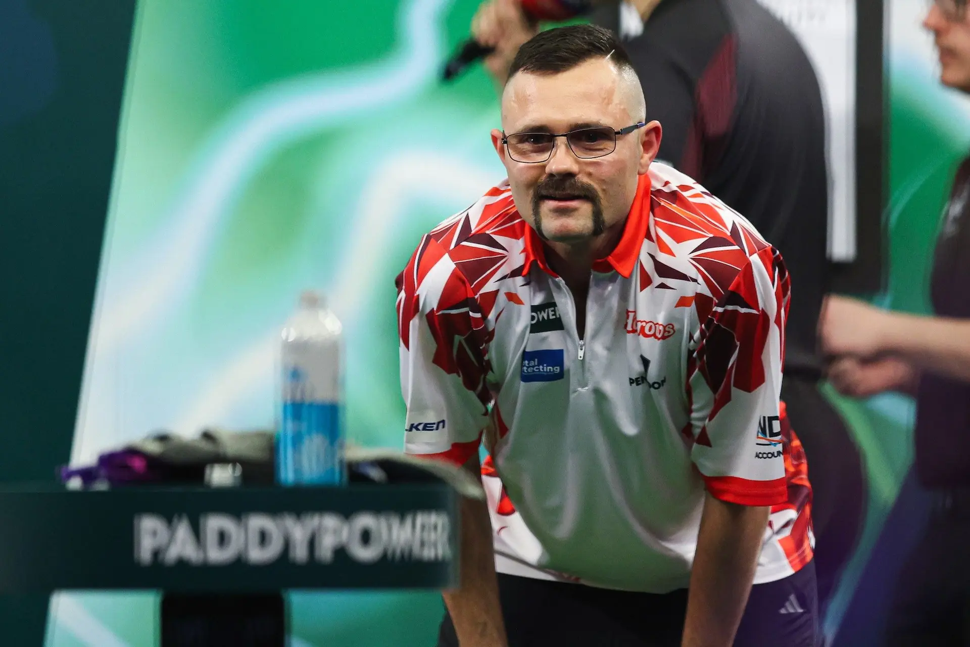 "Ik had niet verwacht dat ik gekozen zou worden" - Damon Heta reageert op uitsluiting Premier League Darts