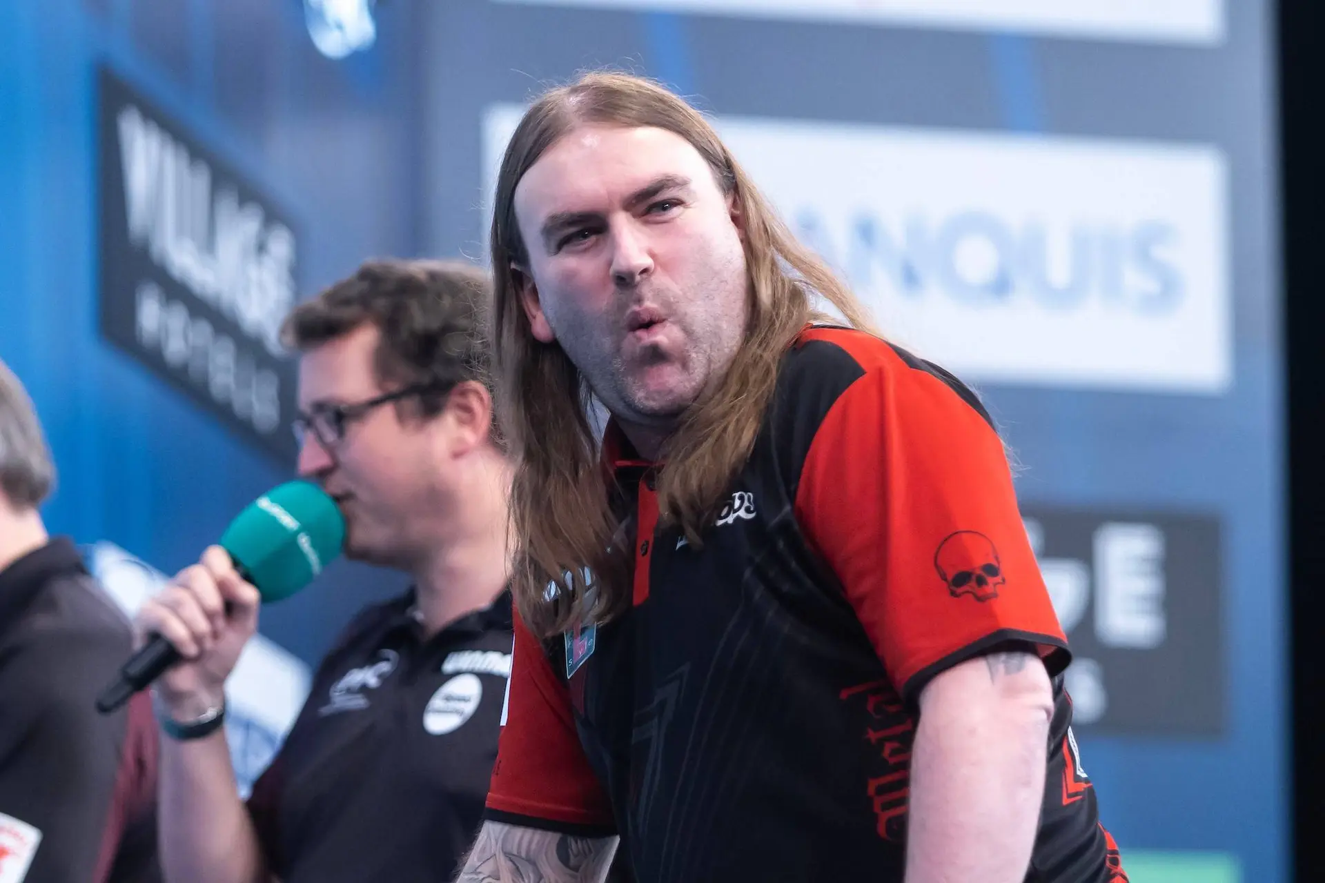 "Vaak moet ik de scheidsrechter vragen wat ik heb gegooid" - Hoe Ryan Searle ondanks zijn oogziekte een plek binnen de top van de PDC wist te veroveren