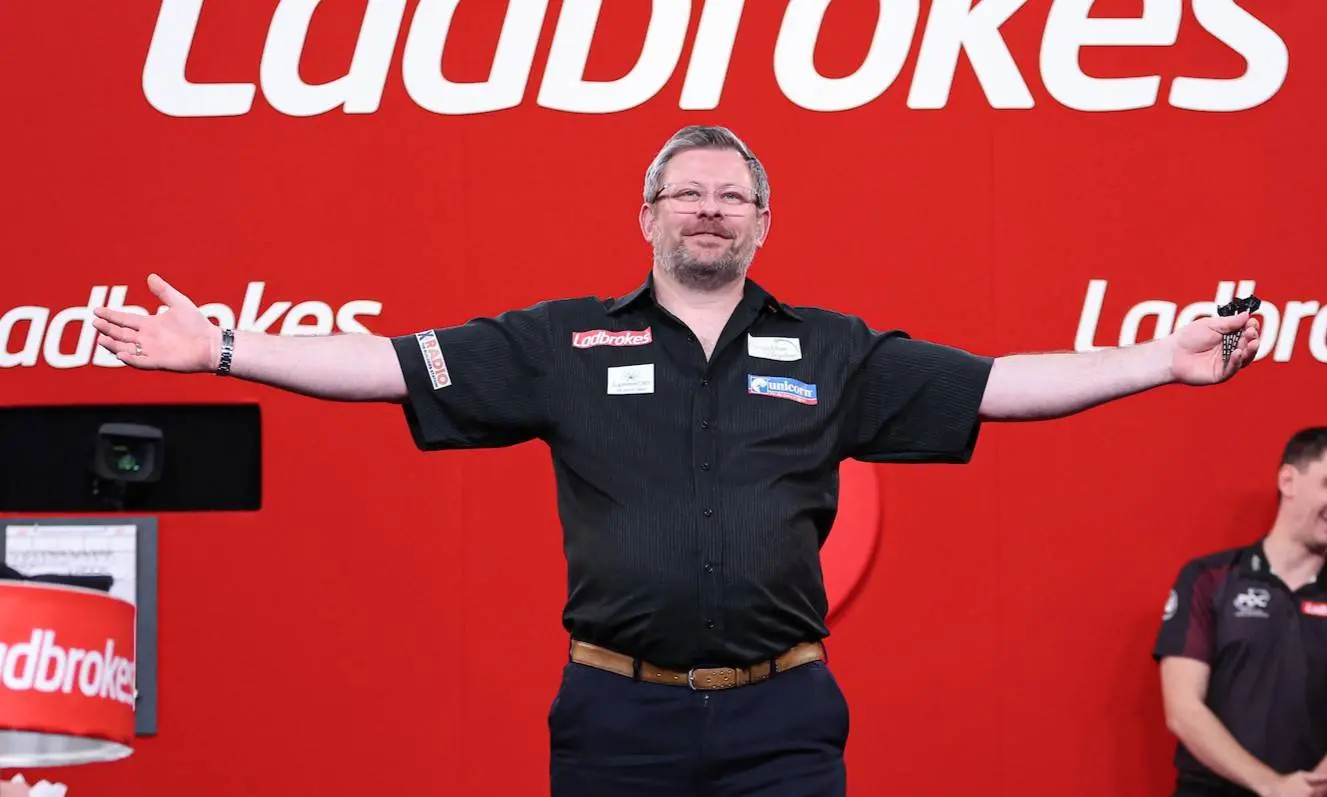 James Wade treedt in voetsporen van Michael van Gerwen en Adrian Lewis na Players Championship-titel