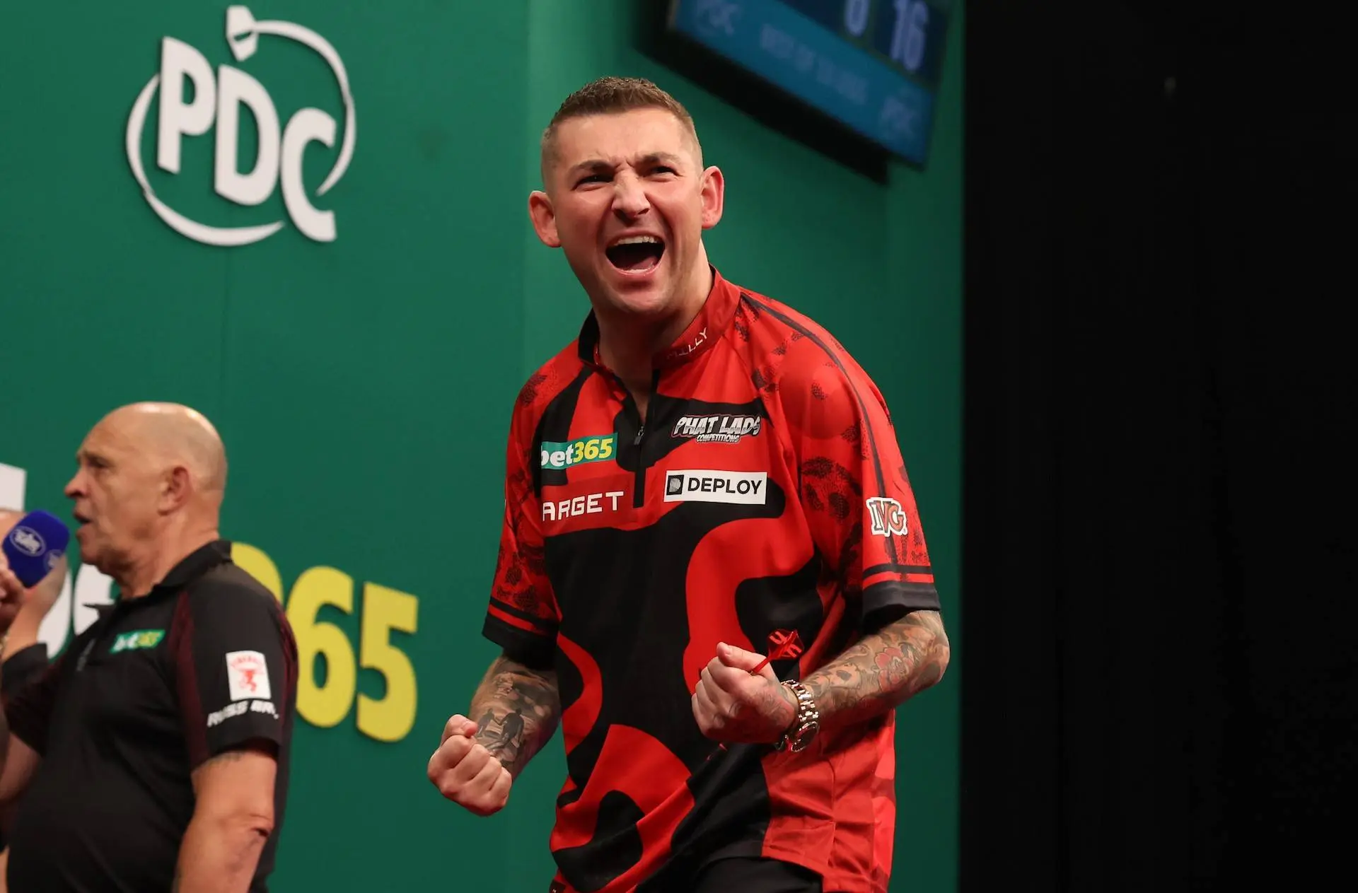 Nathan Aspinall gooit World Series-record aan diggelen op US Darts Masters