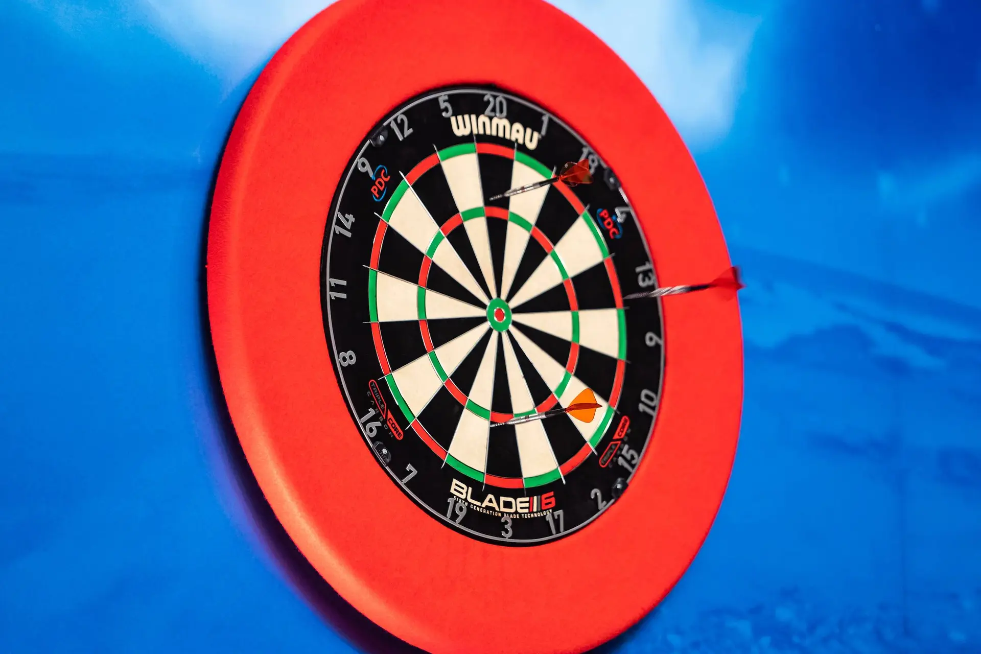 Waarom begint een leg op 501? Het verrassend logische antwoord achter darts' bekendste getal
