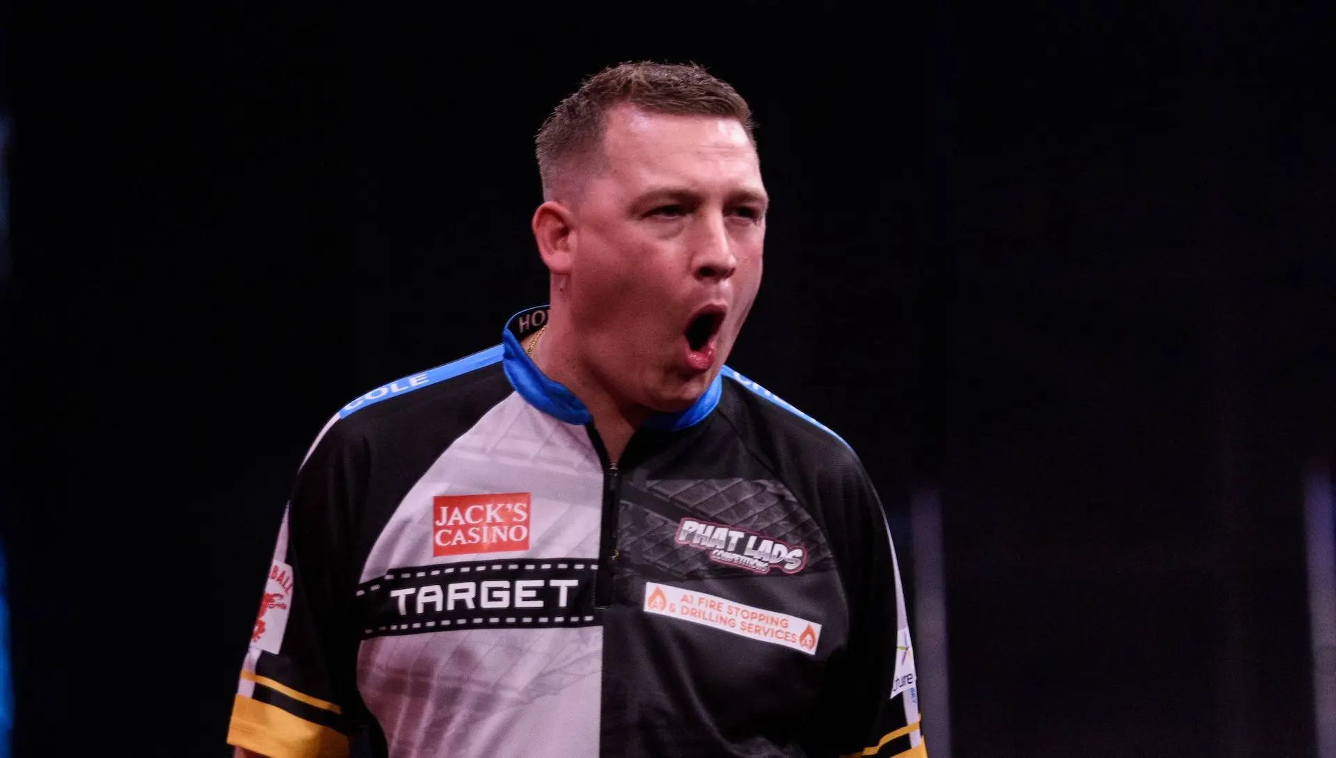 Chris Dobey klopt William O'Connor voor titel op Players Championship 33 en verzekert zich daarmee automatisch van plek op Grand Slam of Darts