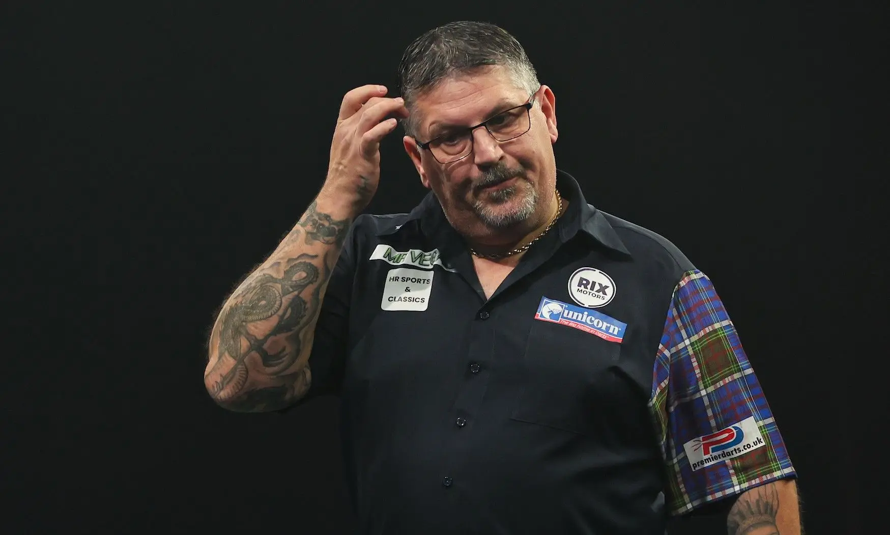 VIDEO: Gary Anderson riskeert straf na sportieve actie in partij tegen Callan Rydz tijdens Players Championship 26