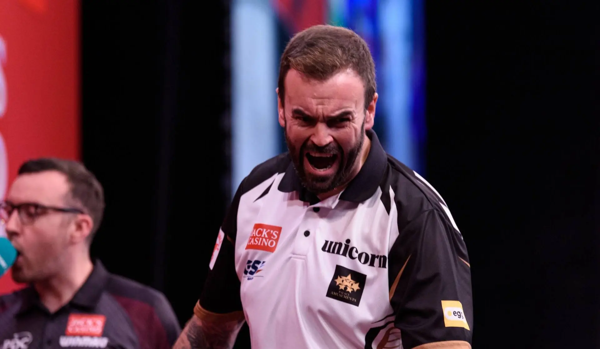 Ross Smith klopt Josh Rock via 118 finish in allesbeslissende leg en schrijft Players Championship 29 op zijn naam