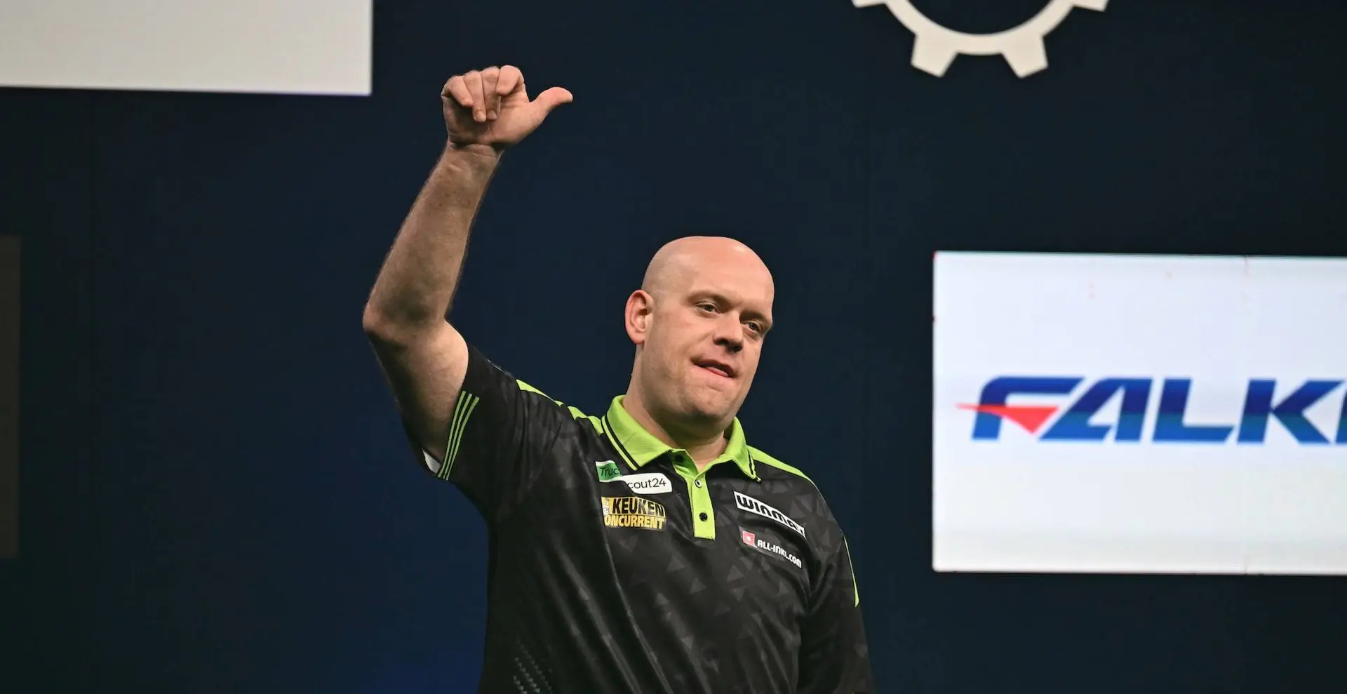 "Als ik er sta, weten ze dat ze problemen hebben" - Van Gerwen waarschuwt concurrentie in Dortmund na klinkende zege op Dobey