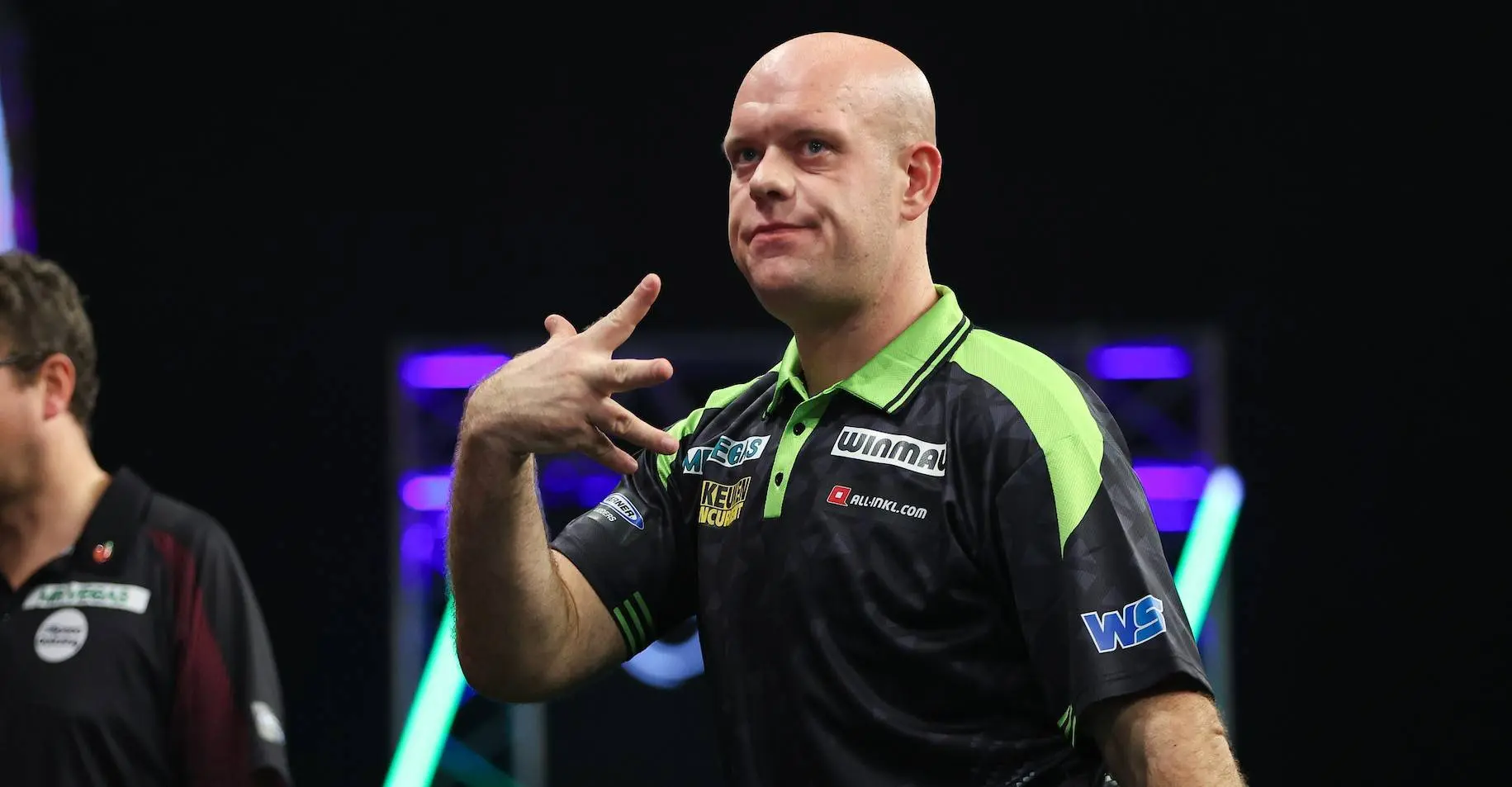 "Dat is iets waar hij op dit moment nog steeds mee zit" - Van der Voort ziet nog één pijnpunt in het spel van Van Gerwen