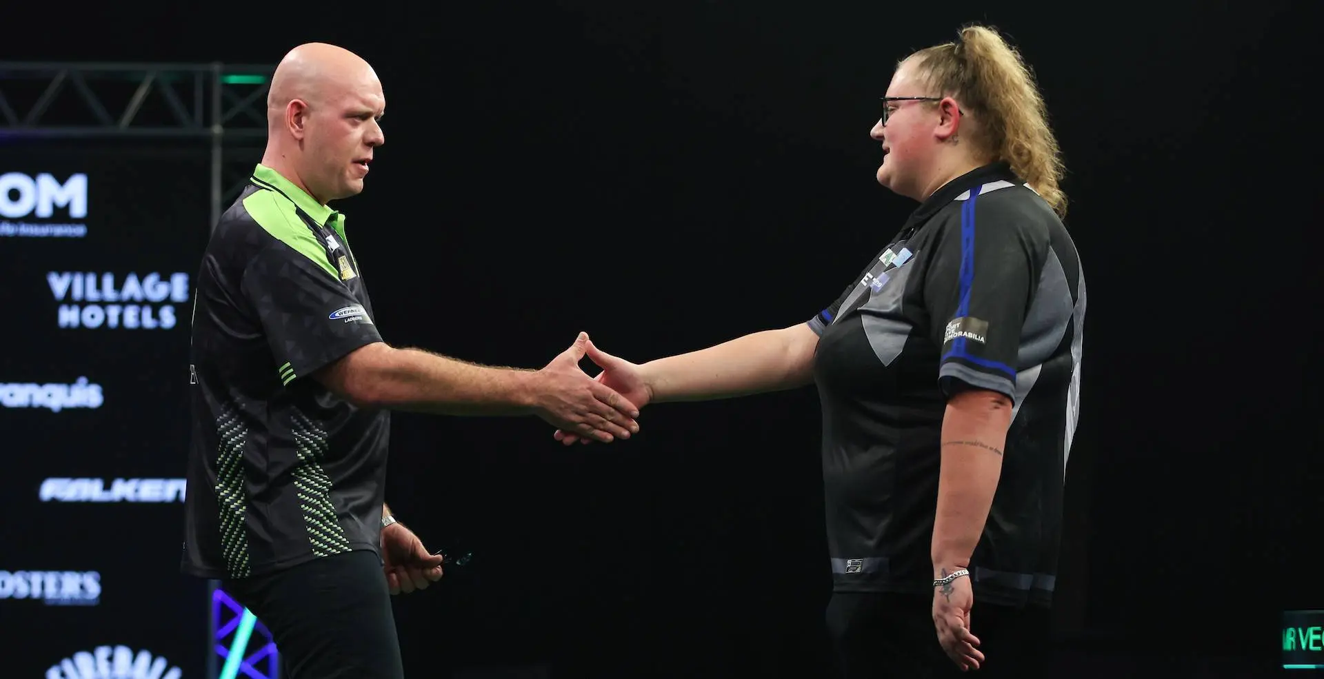 Beau Greaves tart de dartslogica: boven Michael van Gerwen zonder European Tour