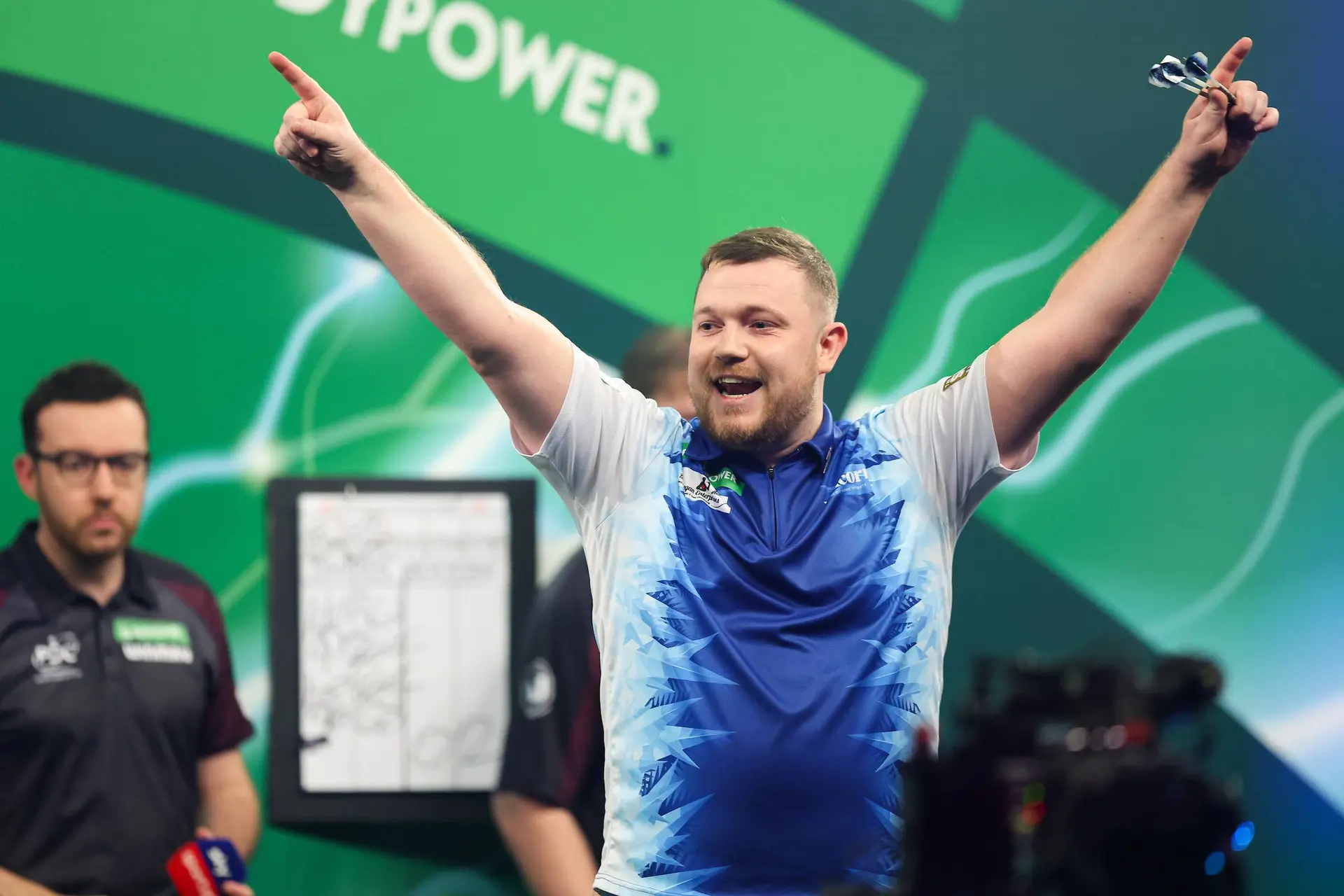Darren Beveridge viert zijn overwinning