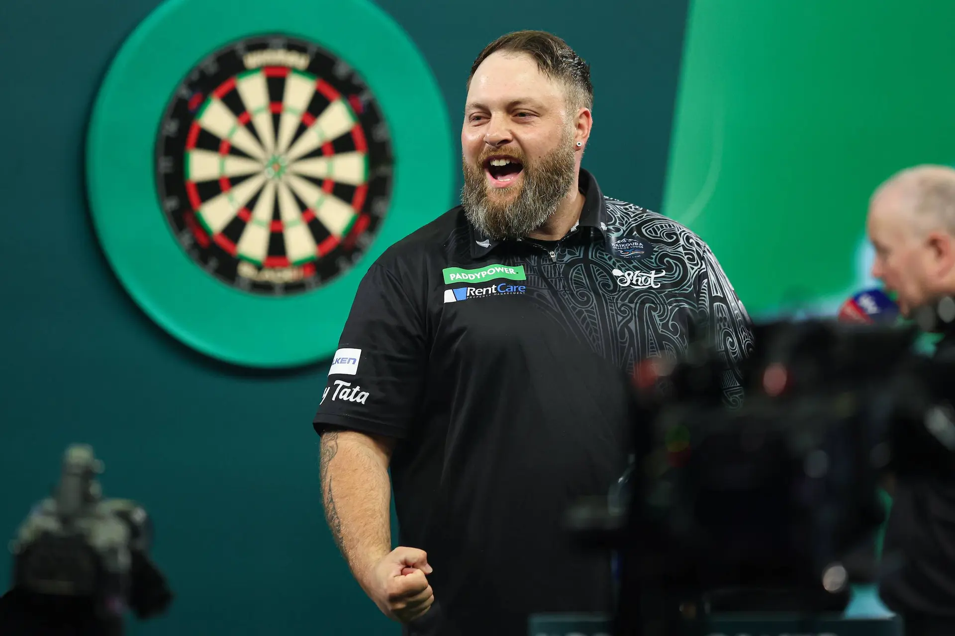 Jonny Tata in actie op het voorbije WK Darts