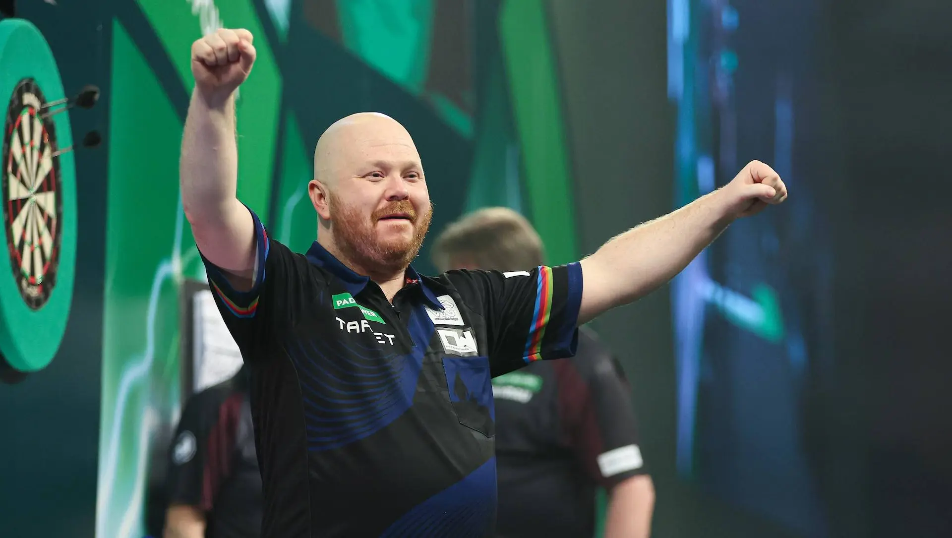 Justin Hood met zeldzame finish-masterclass naar kwartfinales op WK Darts; ook Jonny Clayton en Krzysztof Ratajski winnen