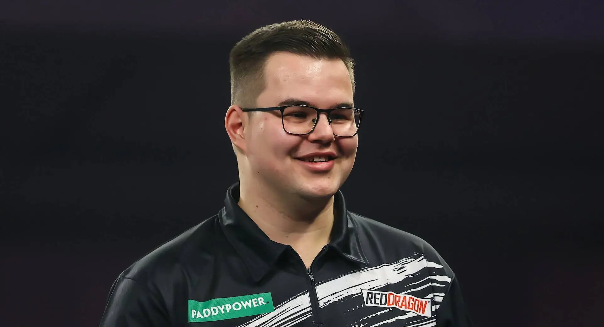 Sensationele Van Veen geeft gefrustreerde Humphries forse afstraffing op WK Darts en stoot door naar halve finale
