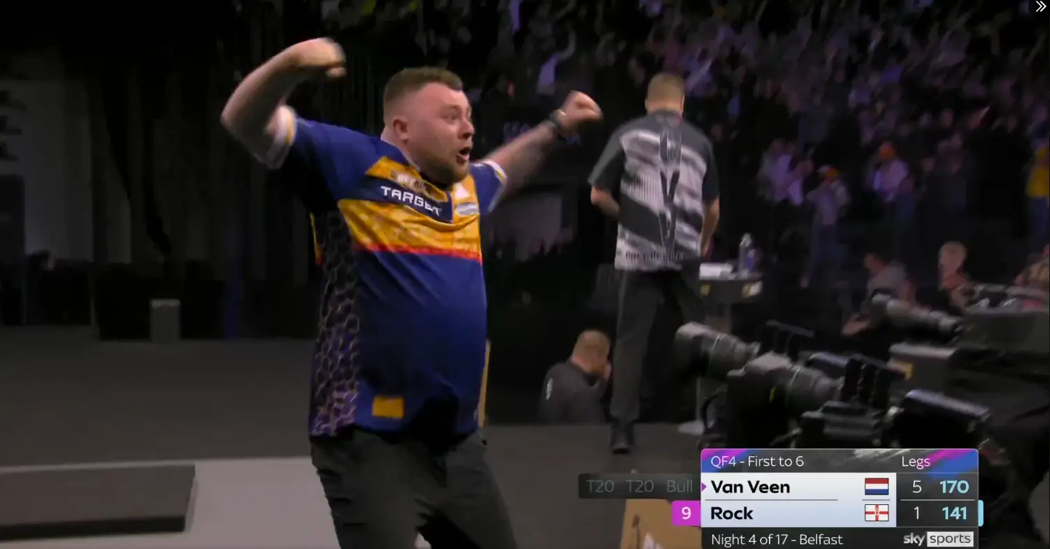 VIDEO: Josh Rock gaat helemaal tekeer na waanzinnige negendarter voor eigen publiek in Belfast