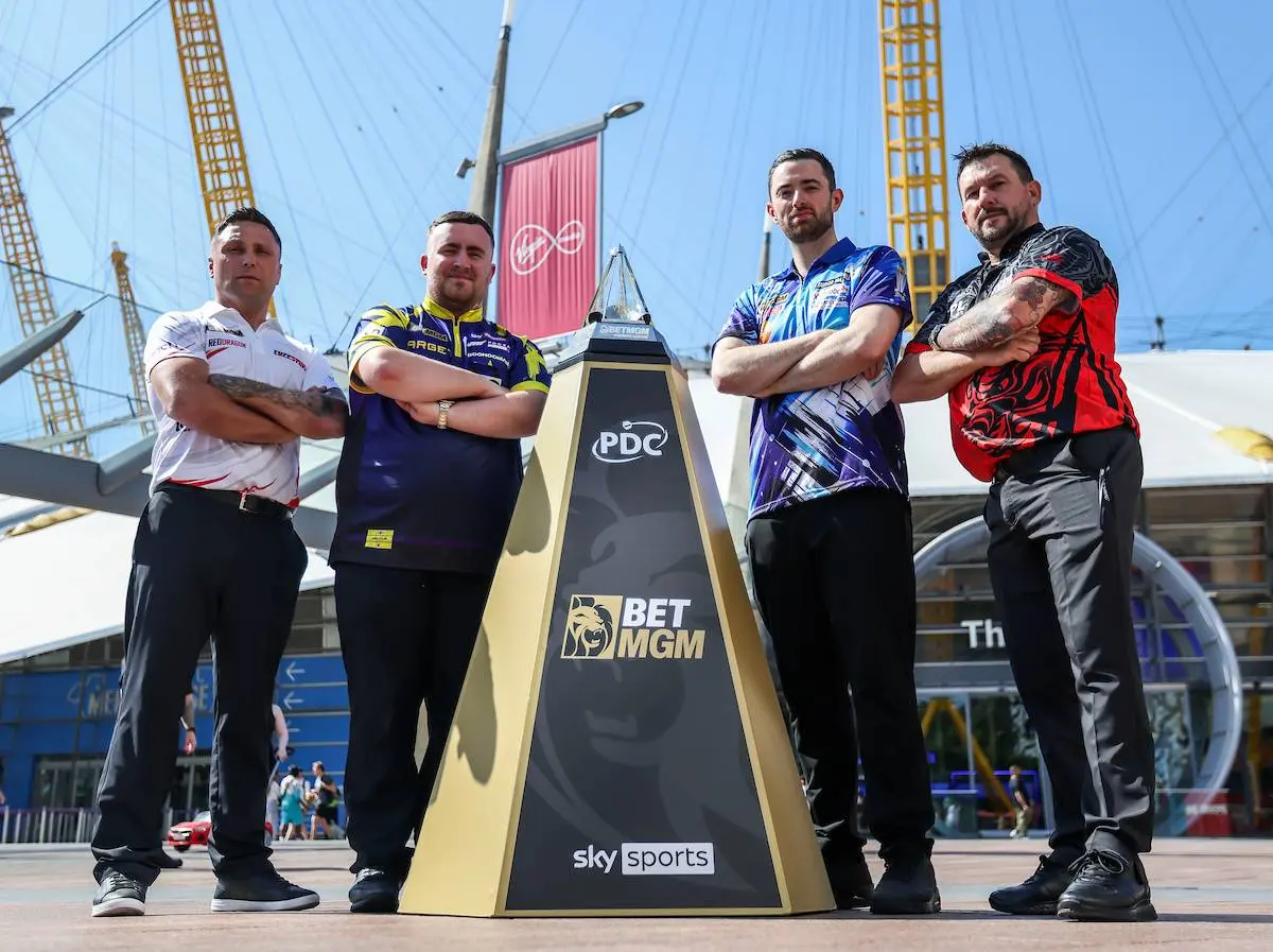Voorbeschouwing play-offs Premier League Darts: kunnen Luke Littler, Gerwyn Price of Jonny Clayton titelprolongatie van Luke Humphries voorkomen?