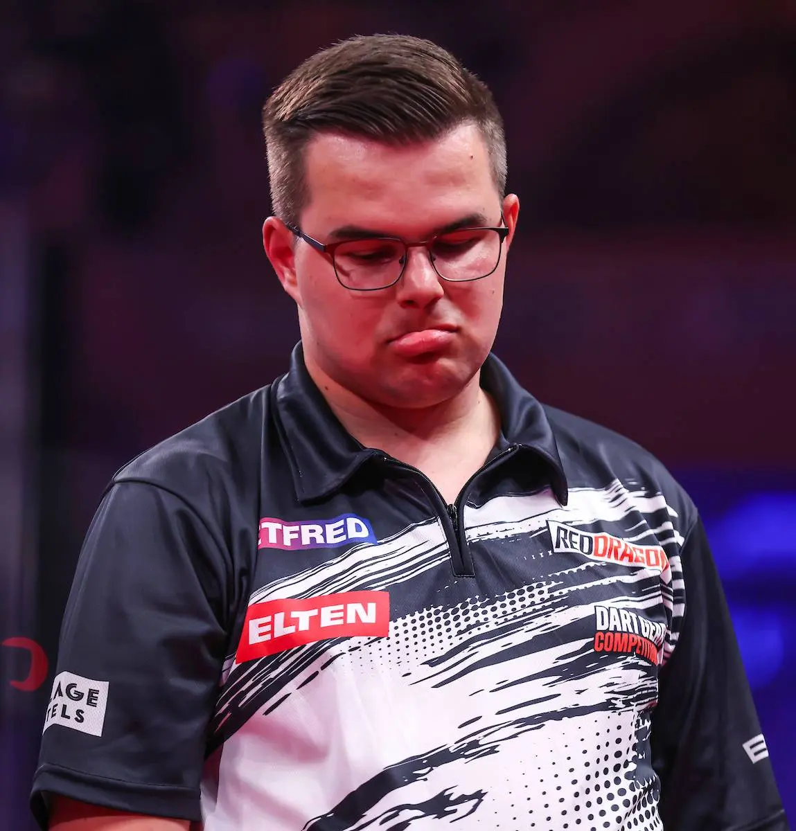 World Matchplay Round-up zaterdag - Geen Nederlandse finale: Van Veen en Van Duijvenbode redden het niet, Littler en Price gaan strijden voor de titel