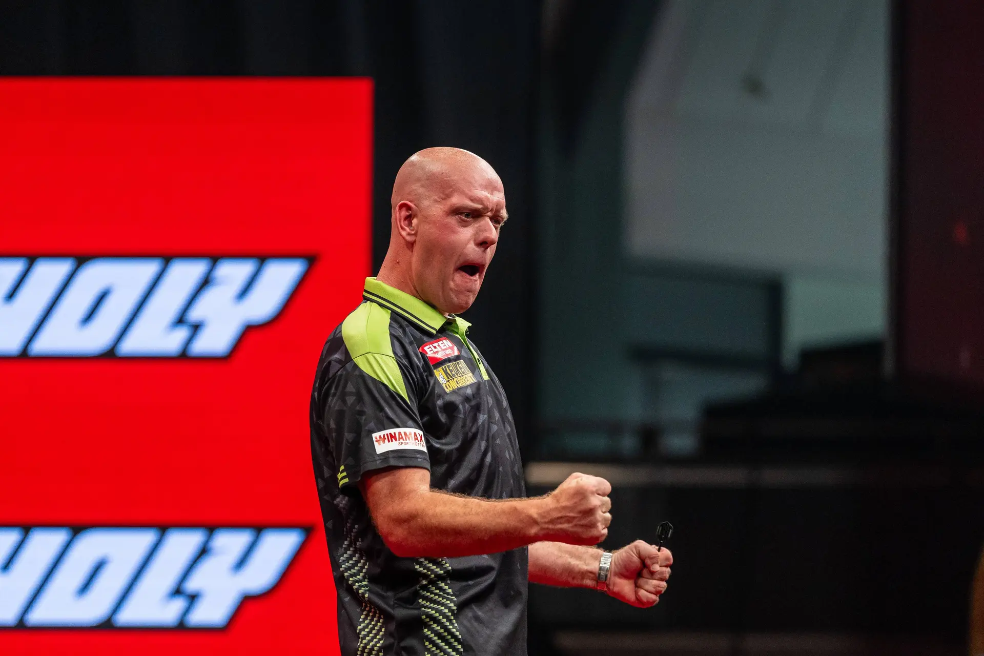Michael van Gerwen (2)