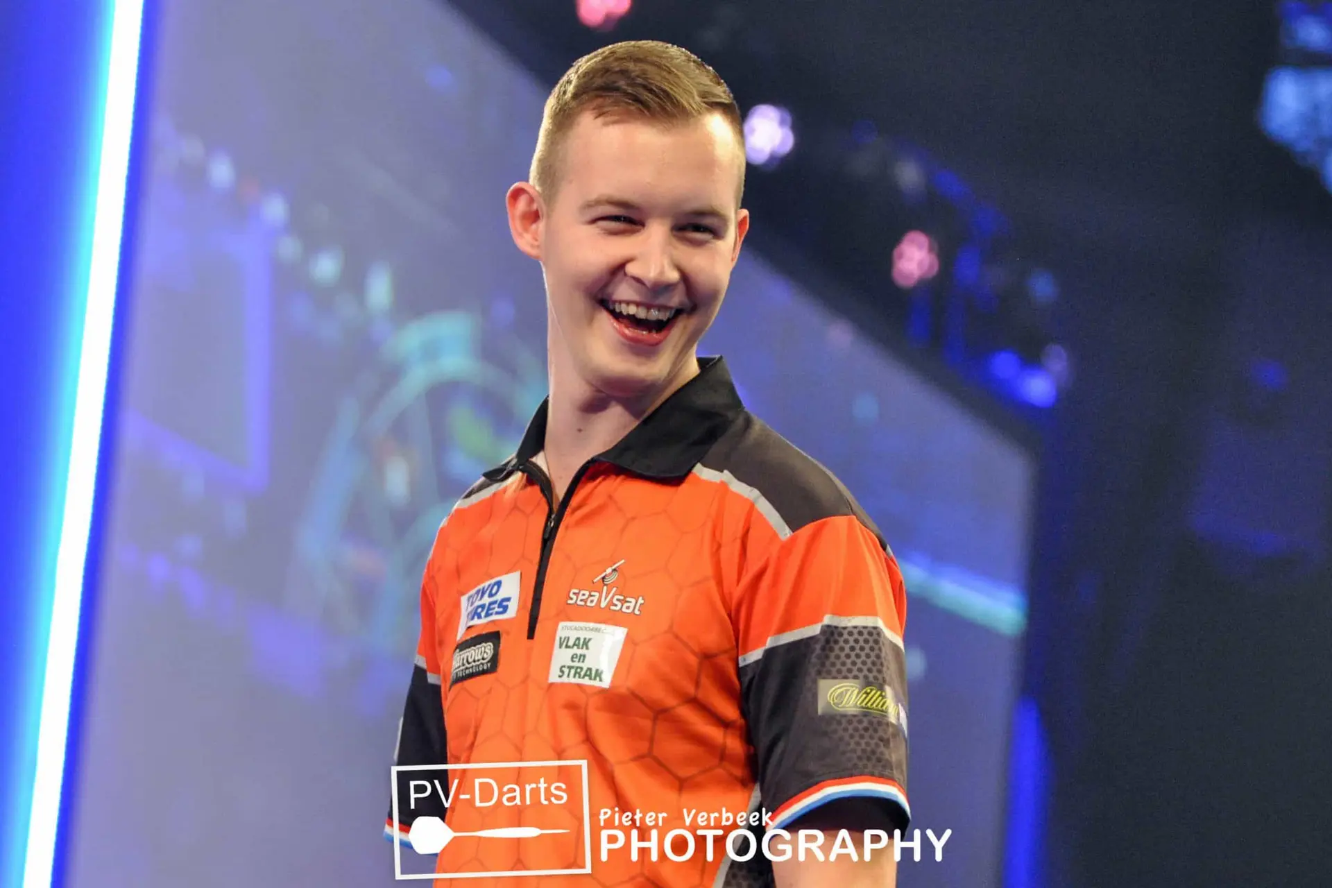 Nentjes geniet na behalen Tour Card en zege op Van Barneveld: 'Hij blijft toch een echte legende'