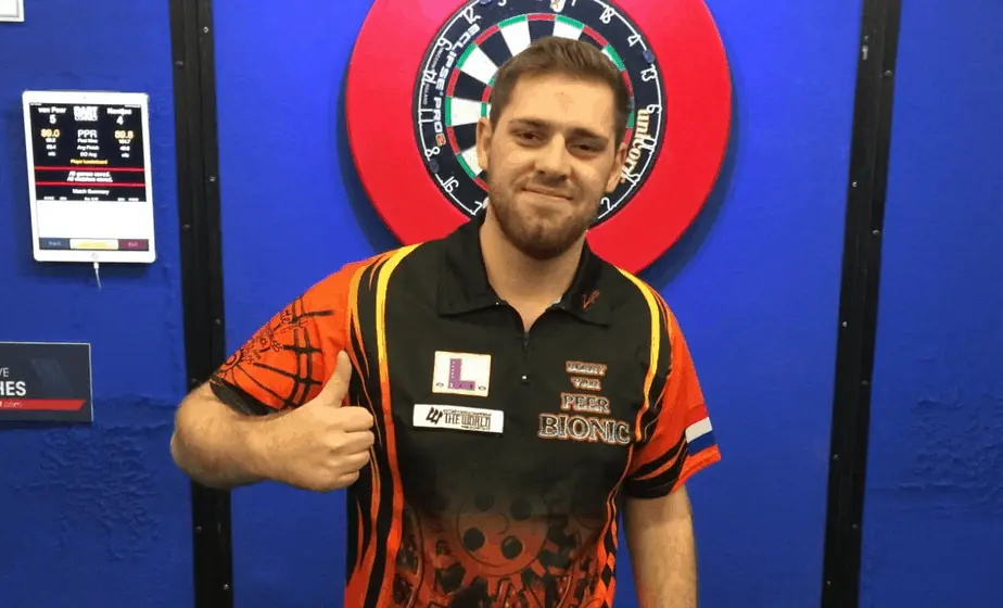 Van Peer keert terug op PDC-circuit met Tour Card